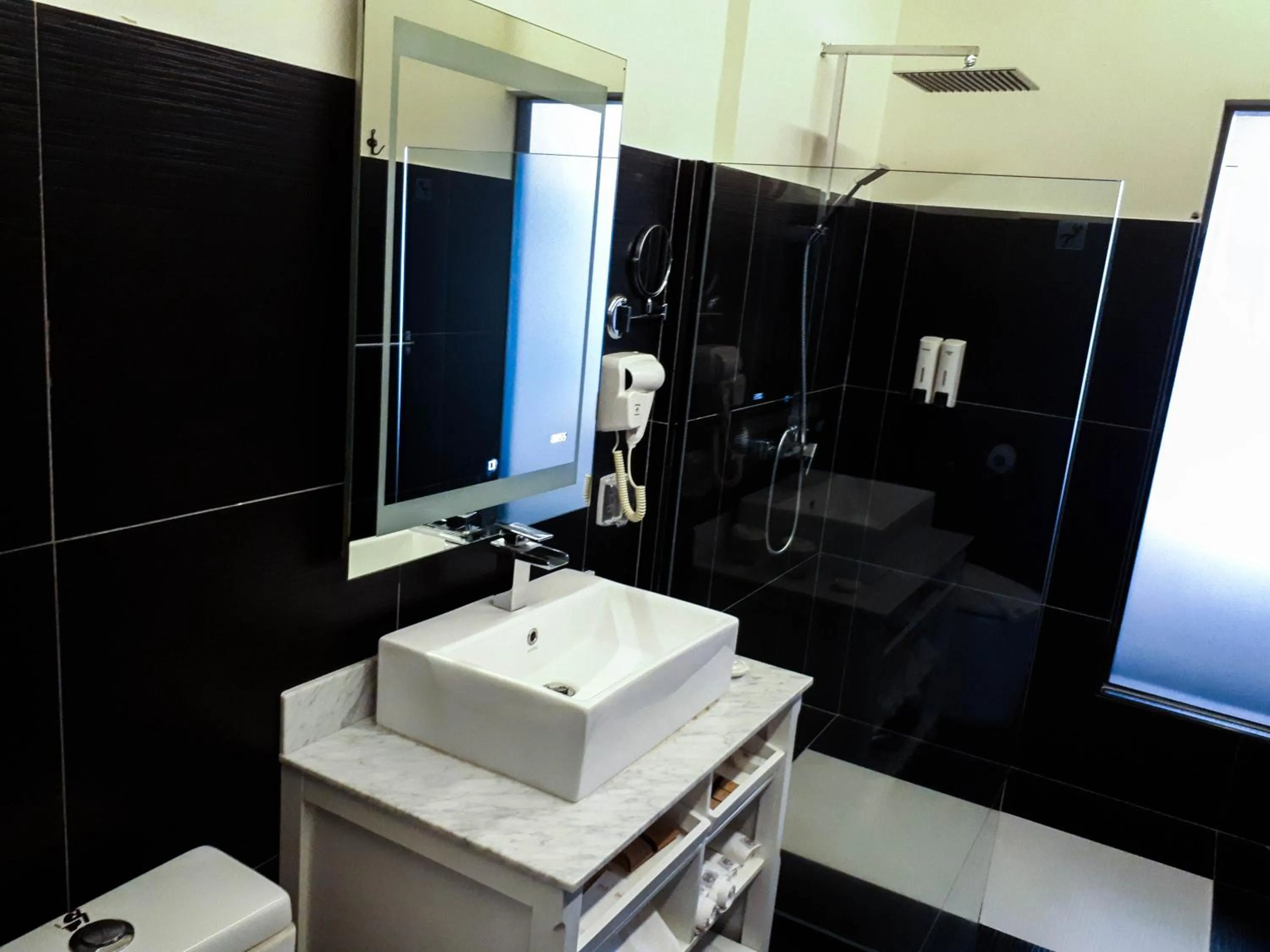 Toilet in Bei Boutique Hotel