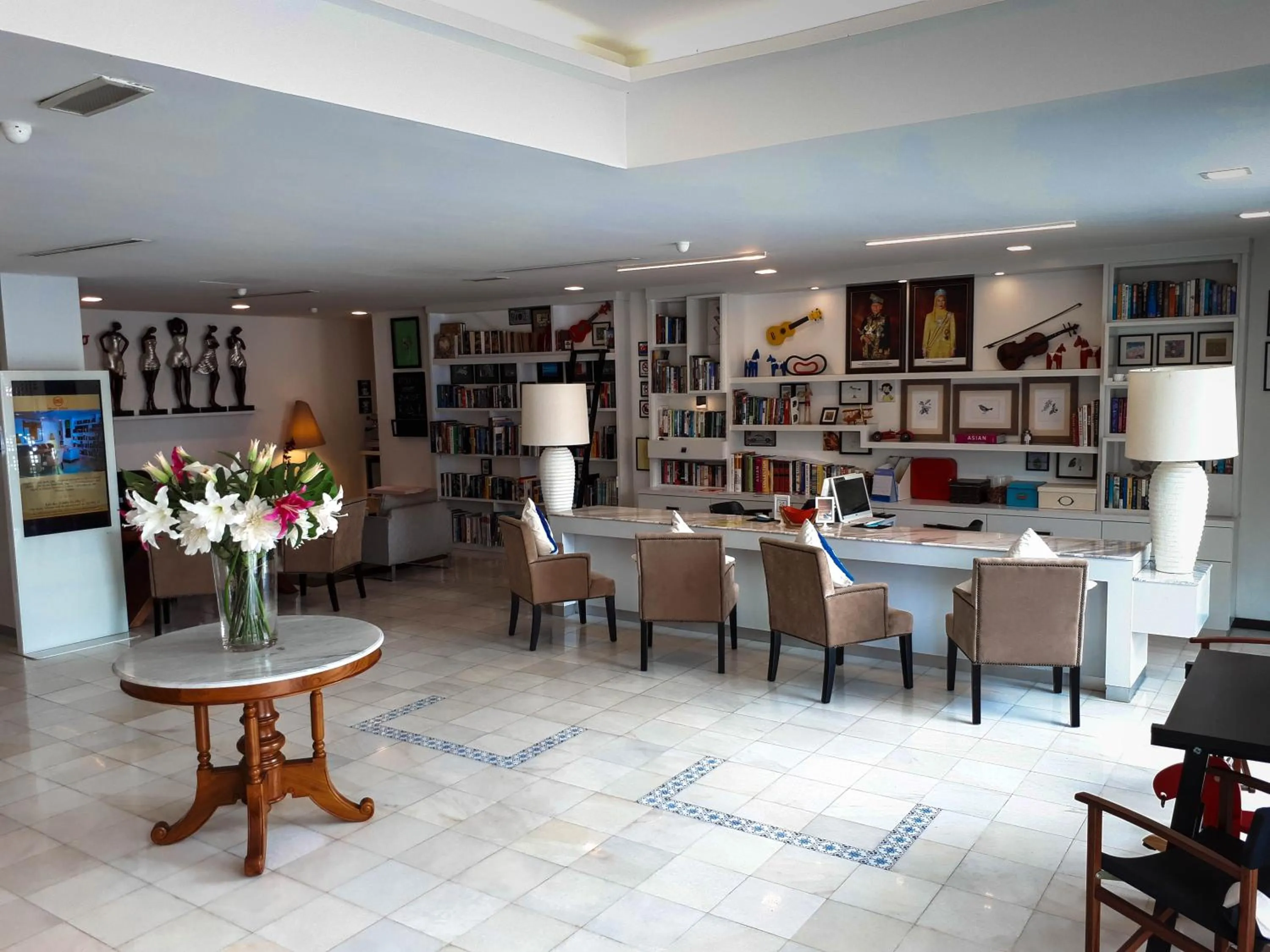 Library in Bei Boutique Hotel