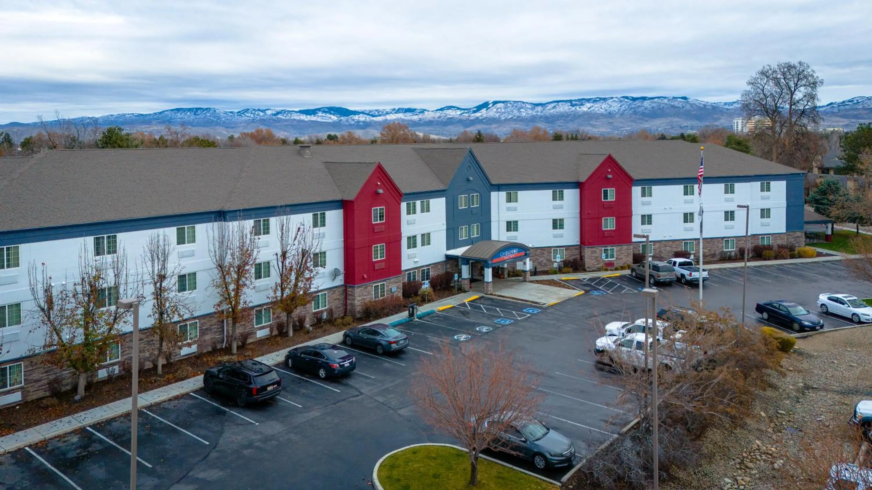 Property building in Candlewood Suites Boise - Towne Square by IHG