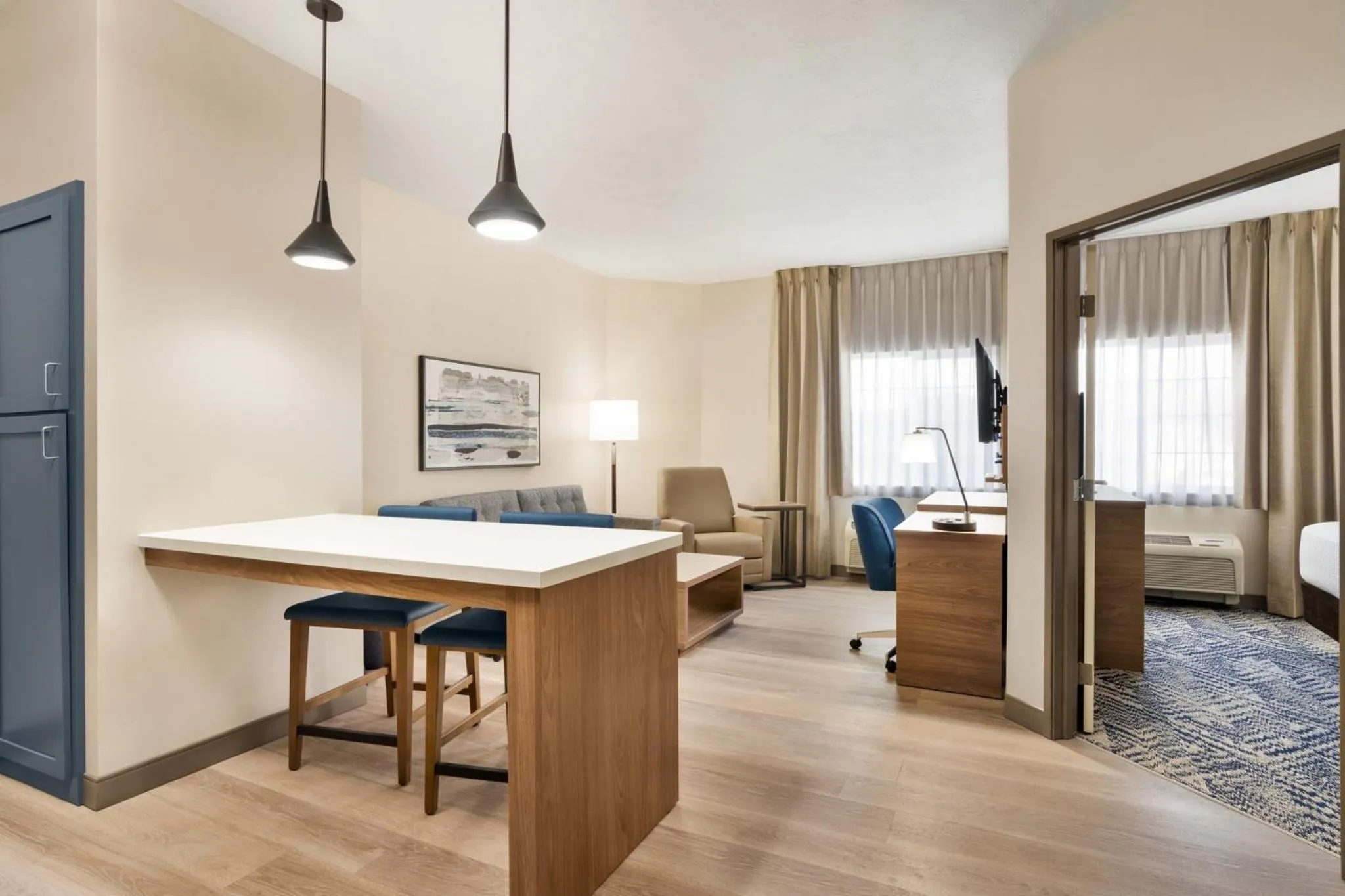 Photo of the whole room, Bed in Candlewood Suites Boise - Towne Square by IHG