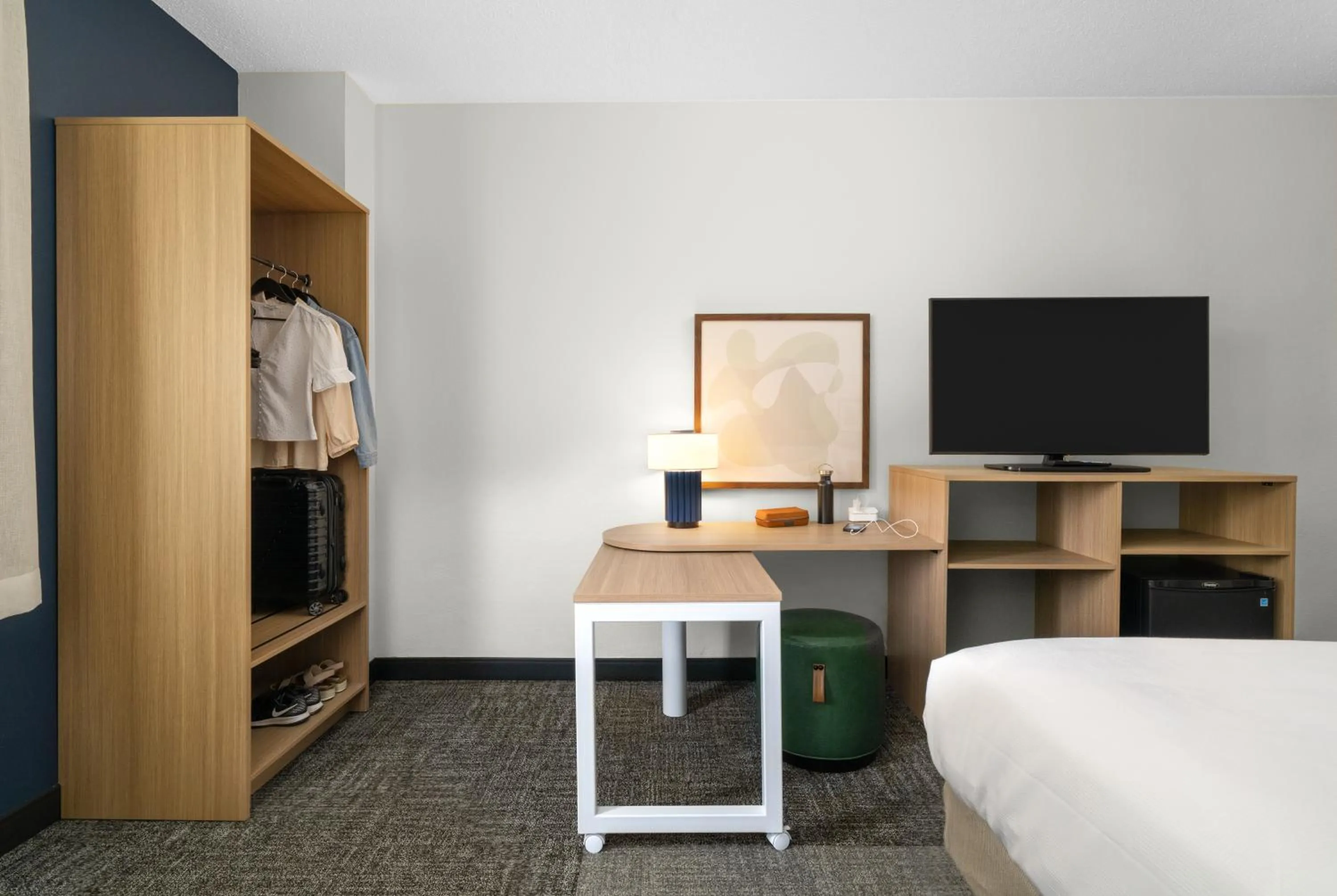 Bed in Comfort Inn & Suites Kannapolis - Concord