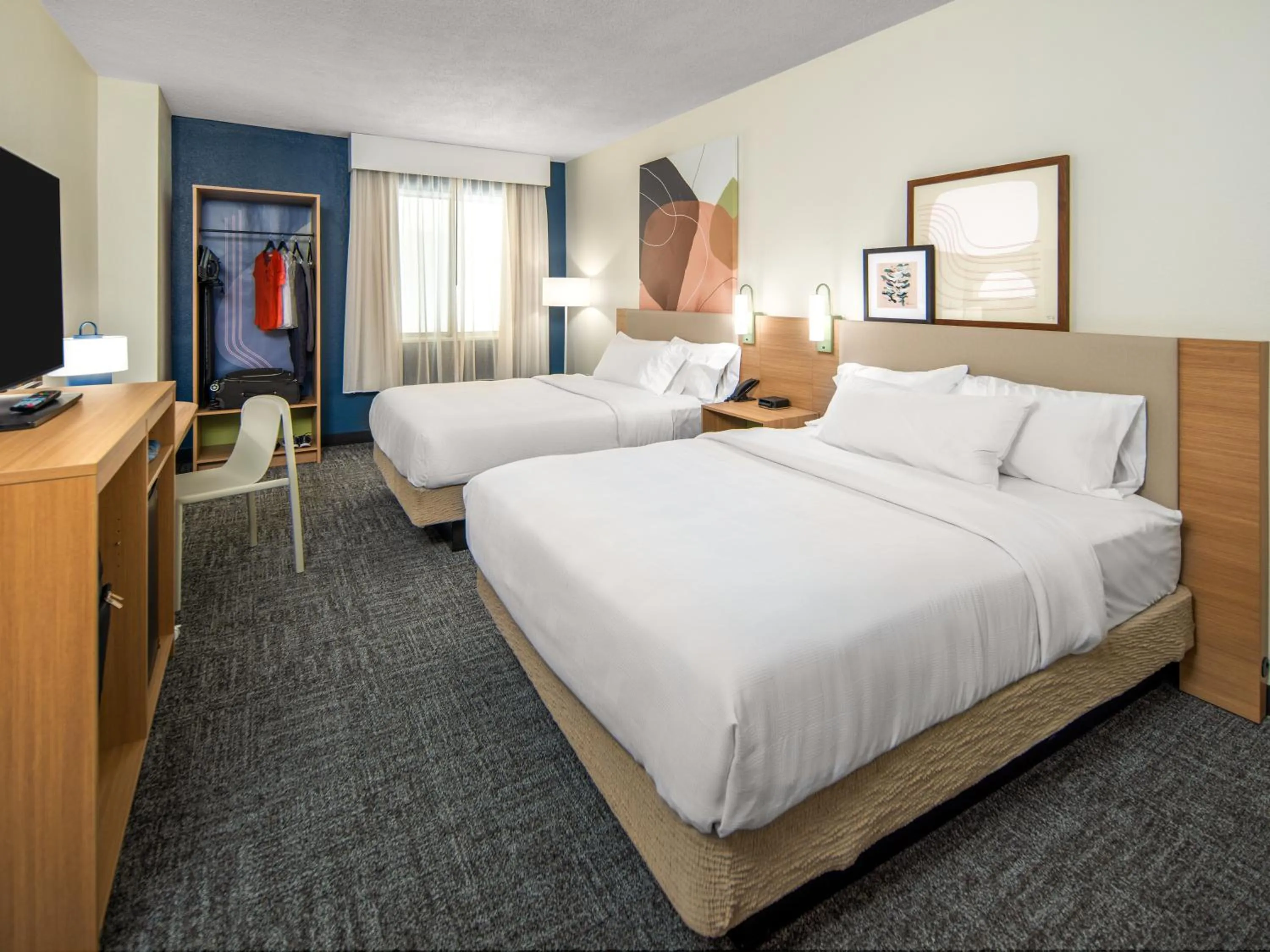Bed in Comfort Inn & Suites Kannapolis - Concord