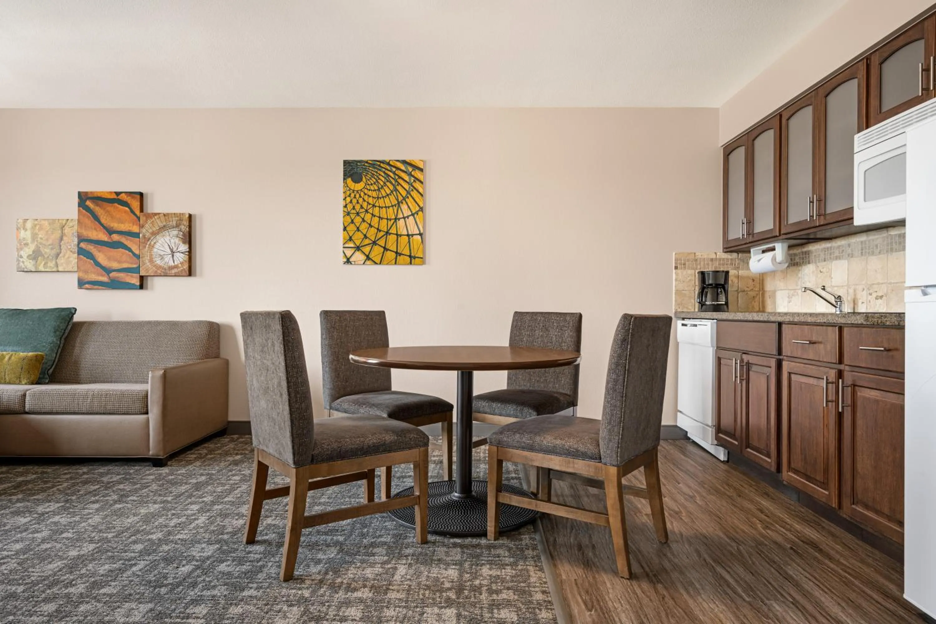 Kitchen or kitchenette in Staybridge Suites Oklahoma City-Quail Springs by IHG