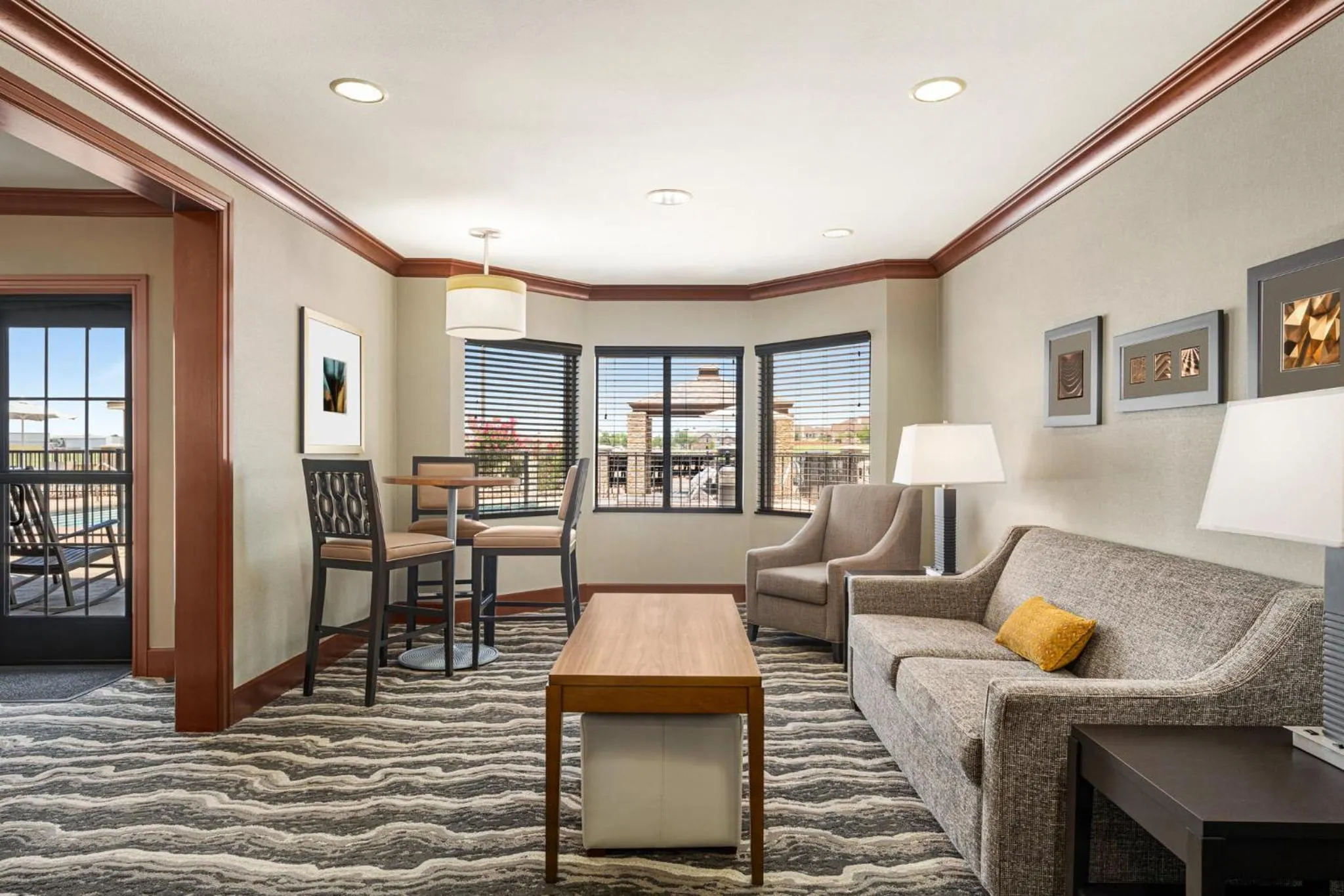 Restaurant/places to eat in Staybridge Suites Oklahoma City-Quail Springs by IHG