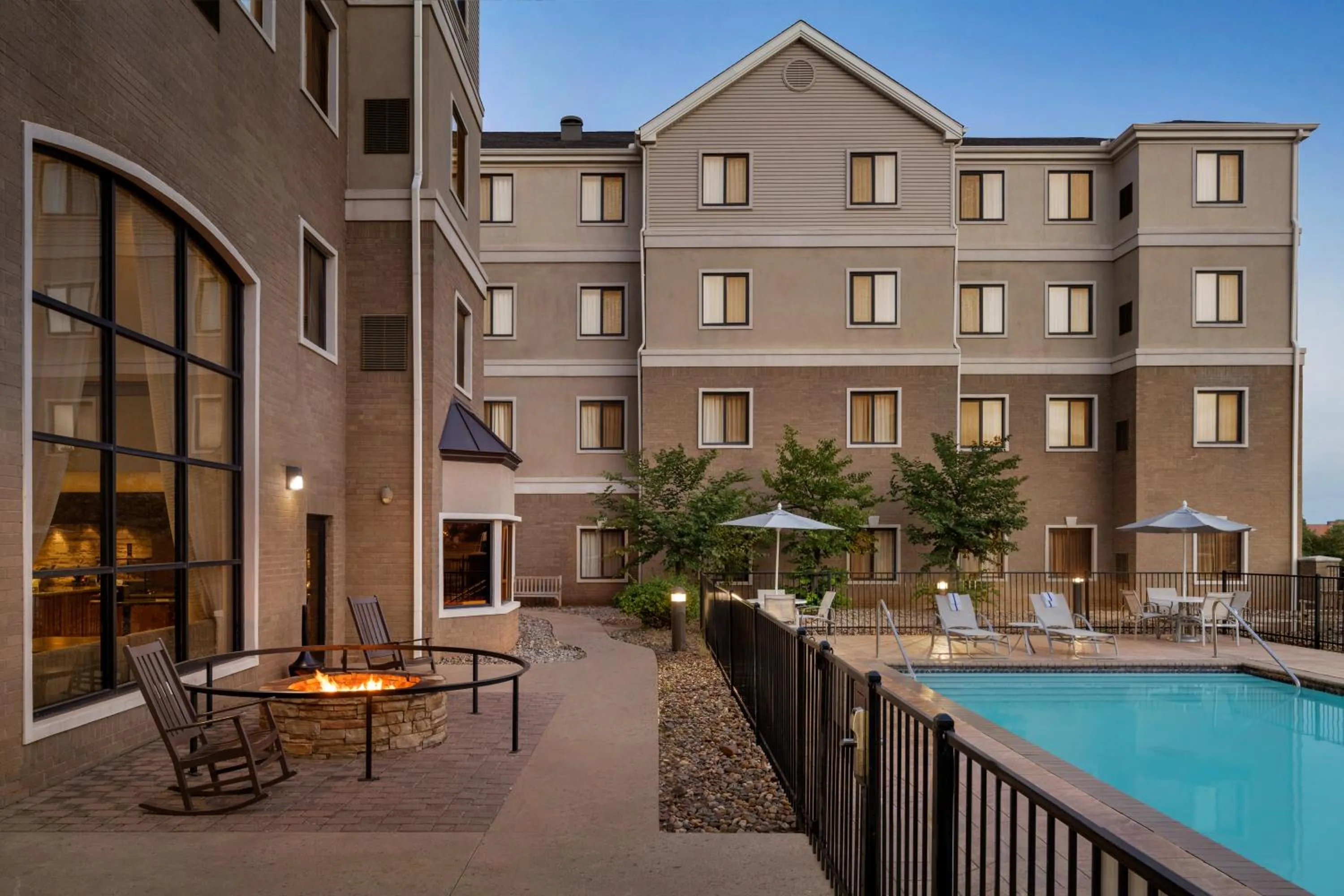 Patio in Staybridge Suites Oklahoma City-Quail Springs by IHG