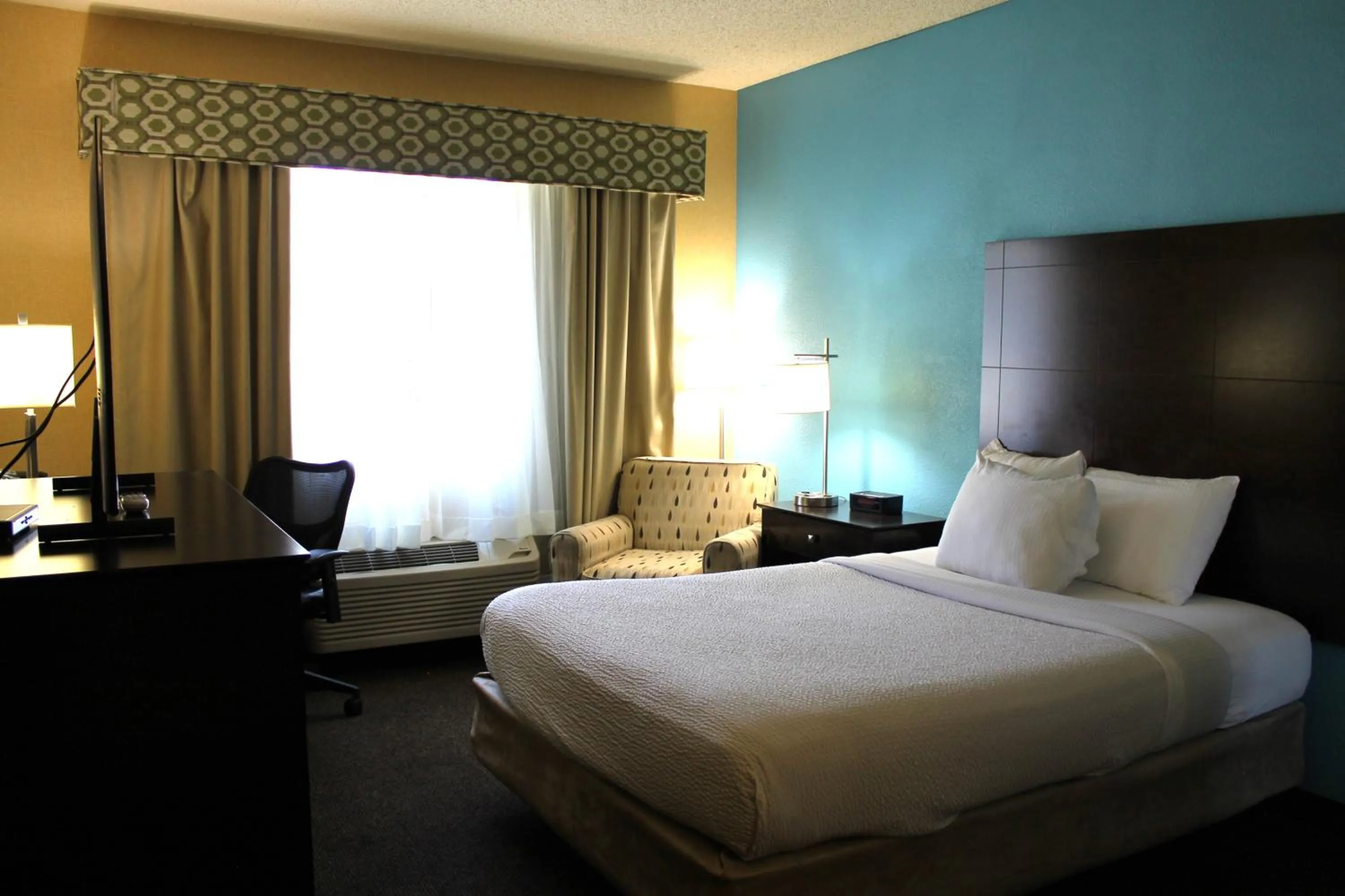 TV and multimedia, Bed in La Quinta by Wyndham Boise Airport