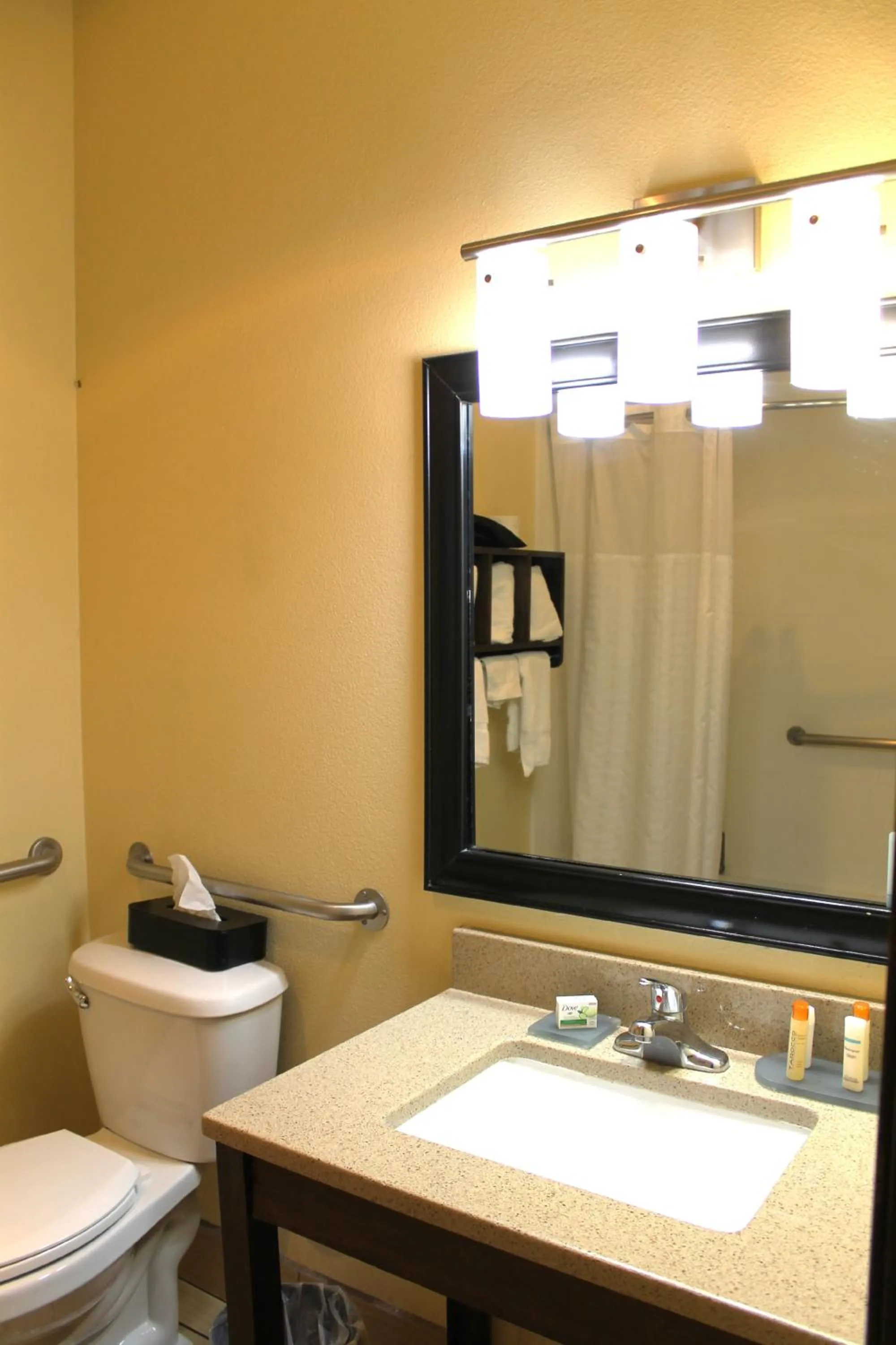 Shower in La Quinta by Wyndham Boise Airport