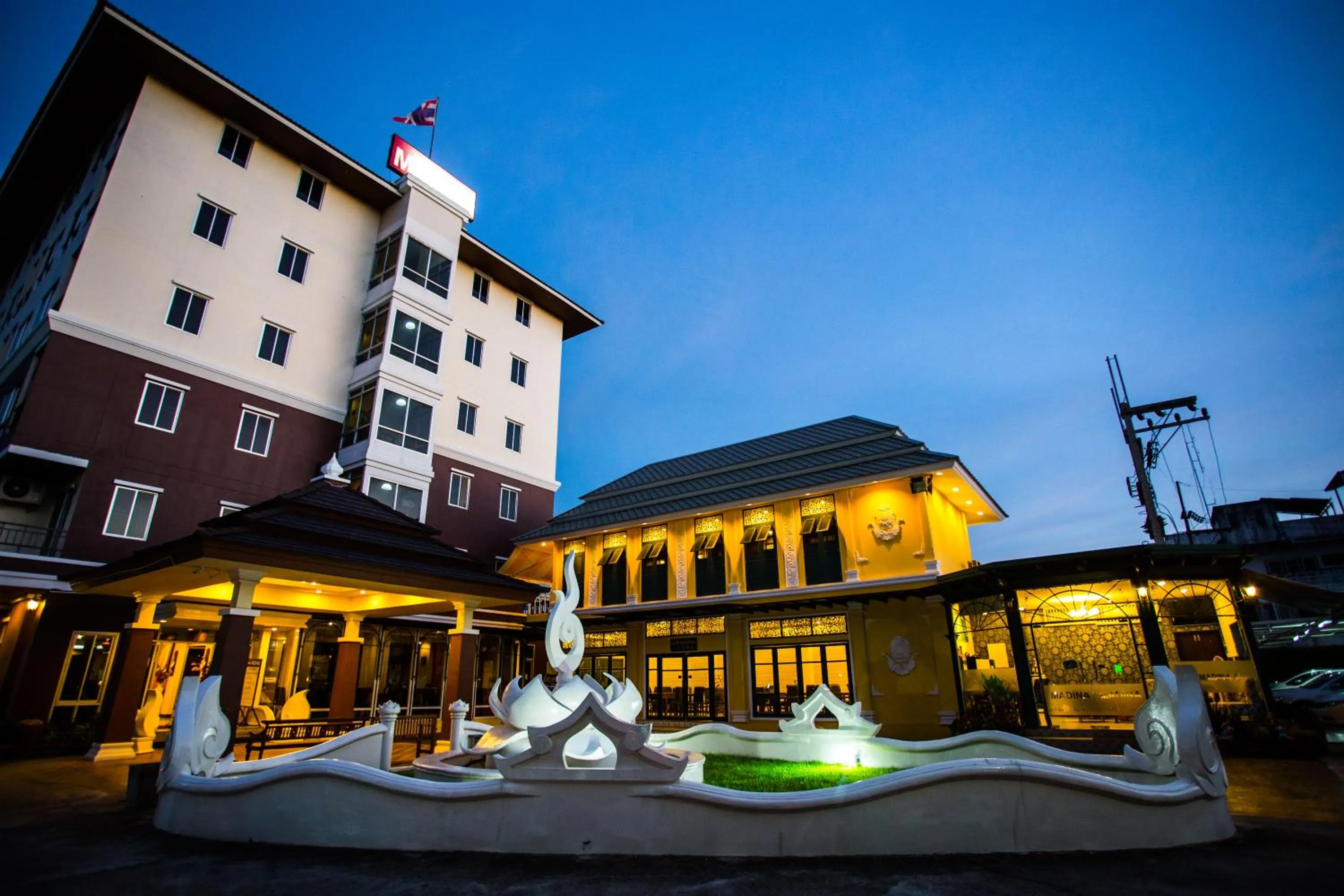 Property building in Madina Rayong Hotel