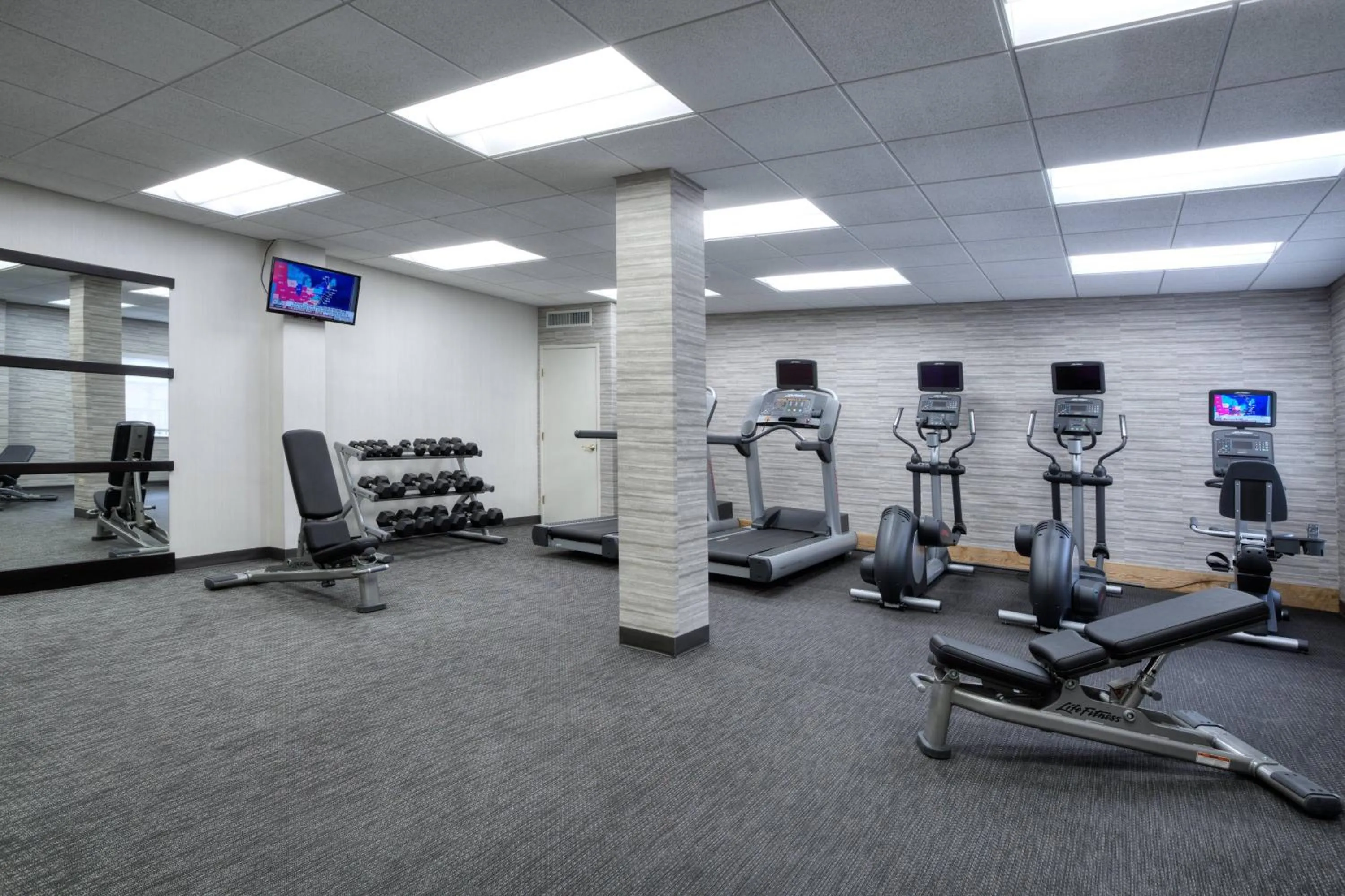 Fitness centre/facilities in Courtyard by Marriott McAllen