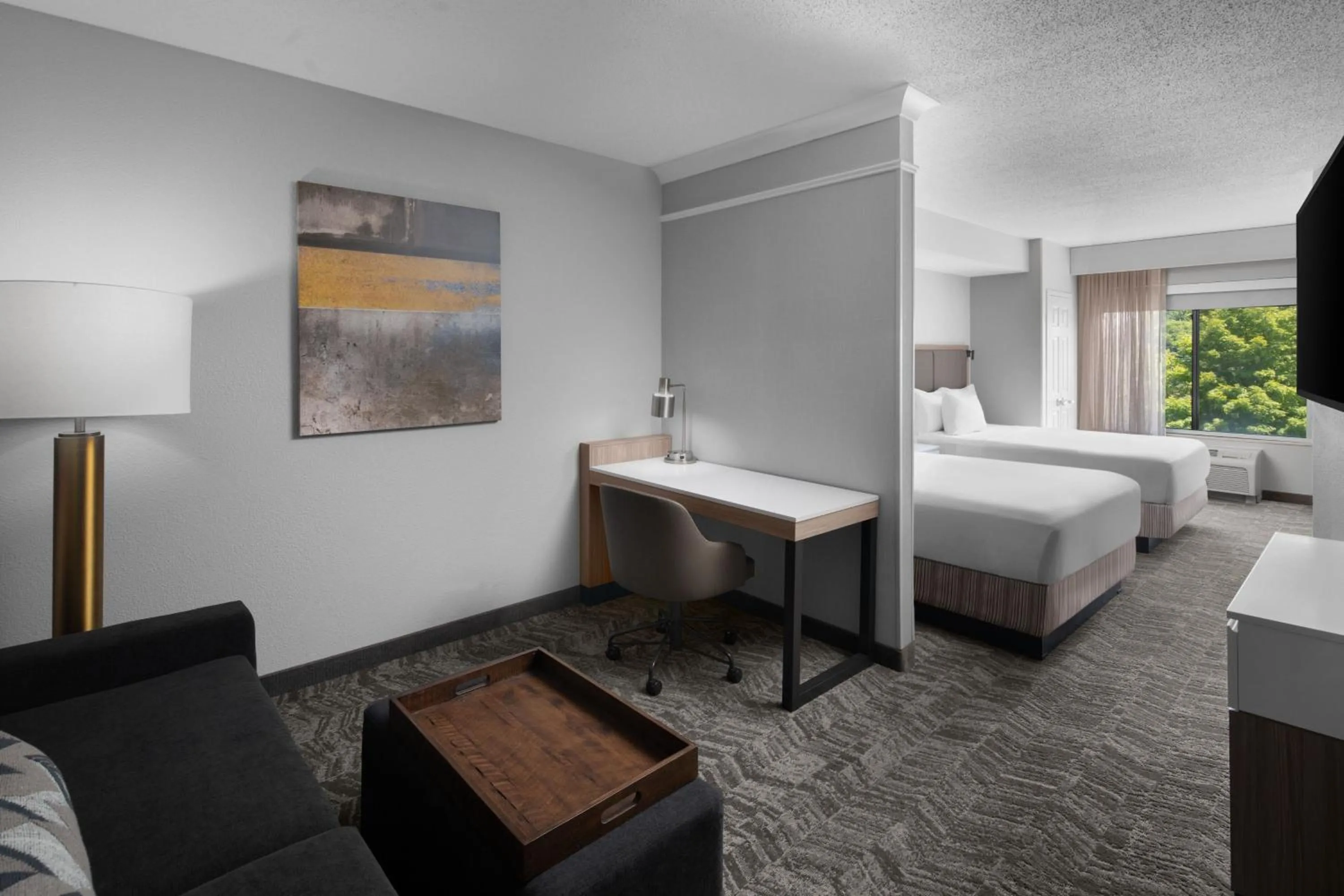 Photo of the whole room, Bed in SpringHill Suites by Marriott Grand Rapids Airport Southeast