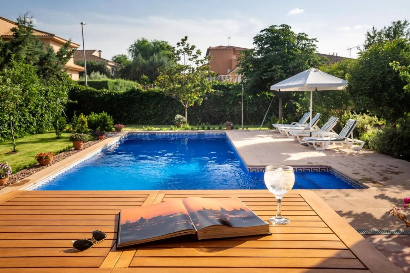 Swimming pool in Villa Marín Toledo