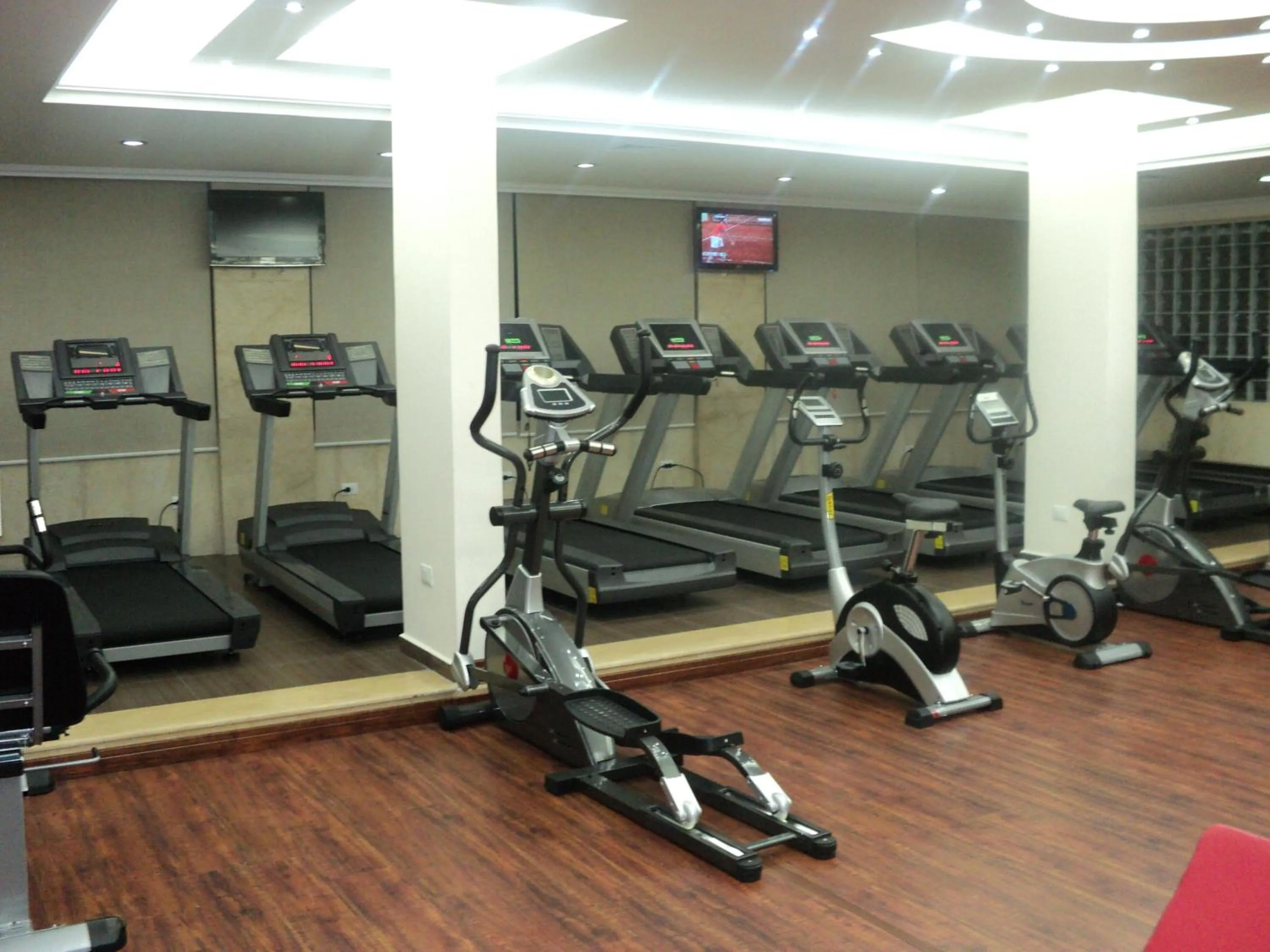 Fitness centre/facilities in Platinum Hotel