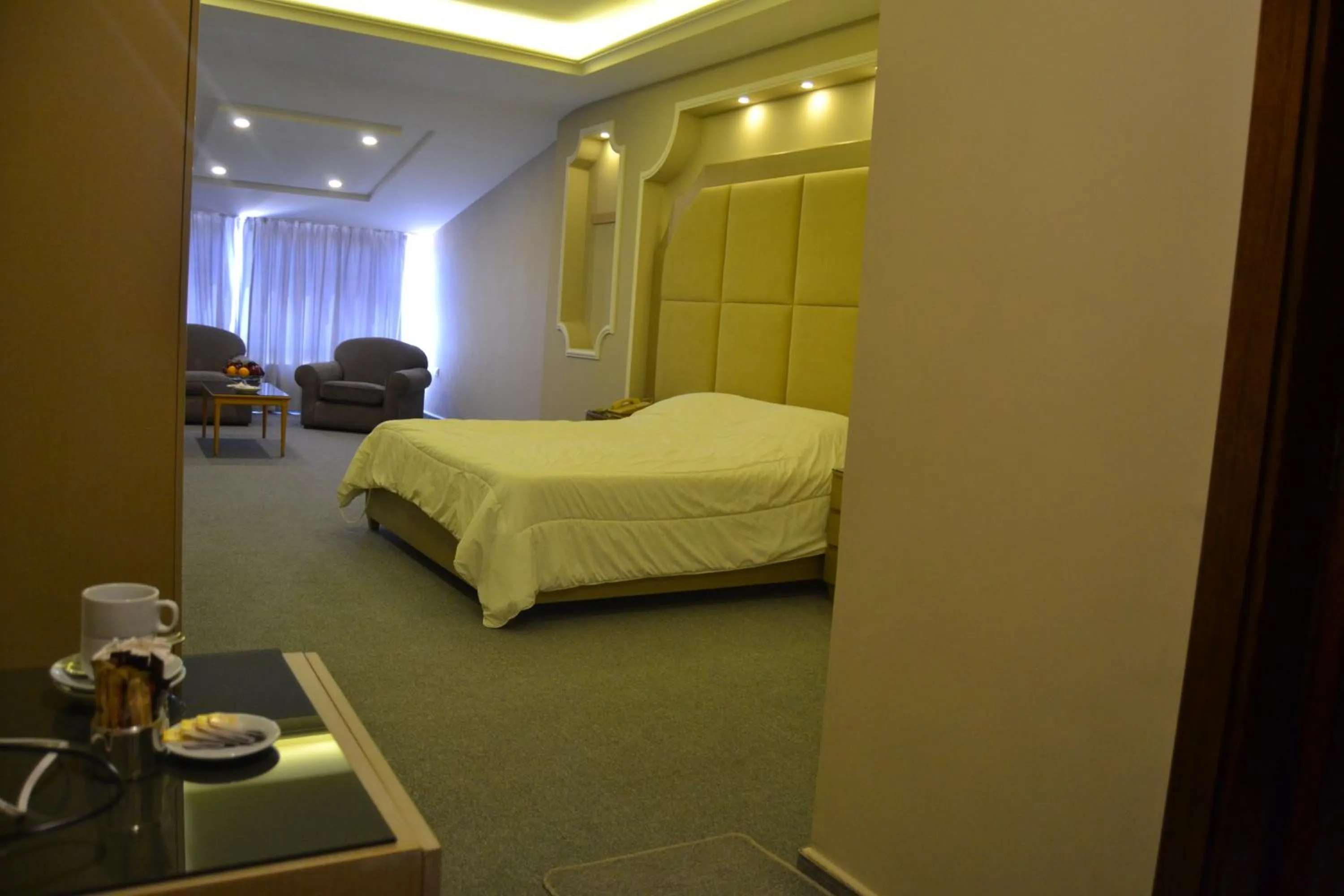 Photo of the whole room, Bed in Platinum Hotel