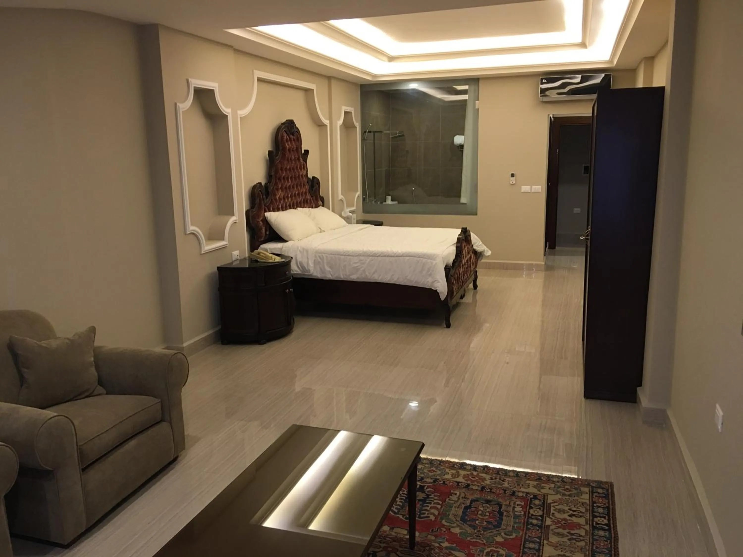 Bed in Platinum Hotel