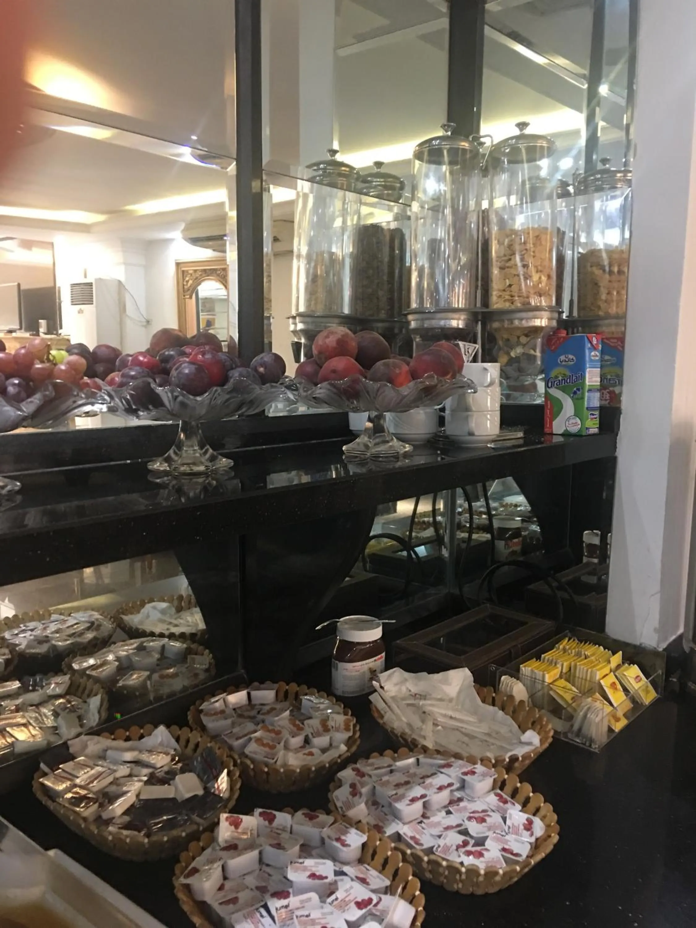 Food and drinks in Platinum Hotel