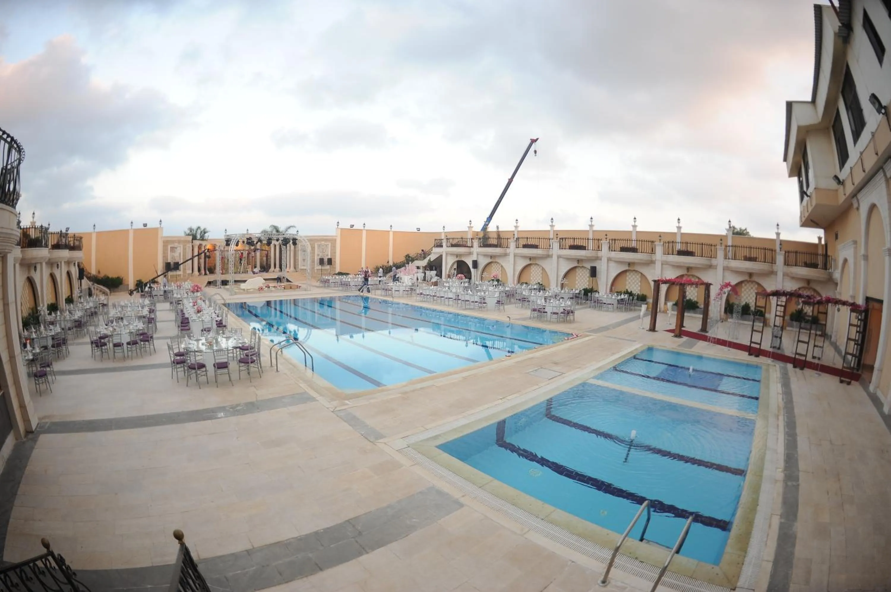 Day in Platinum Hotel