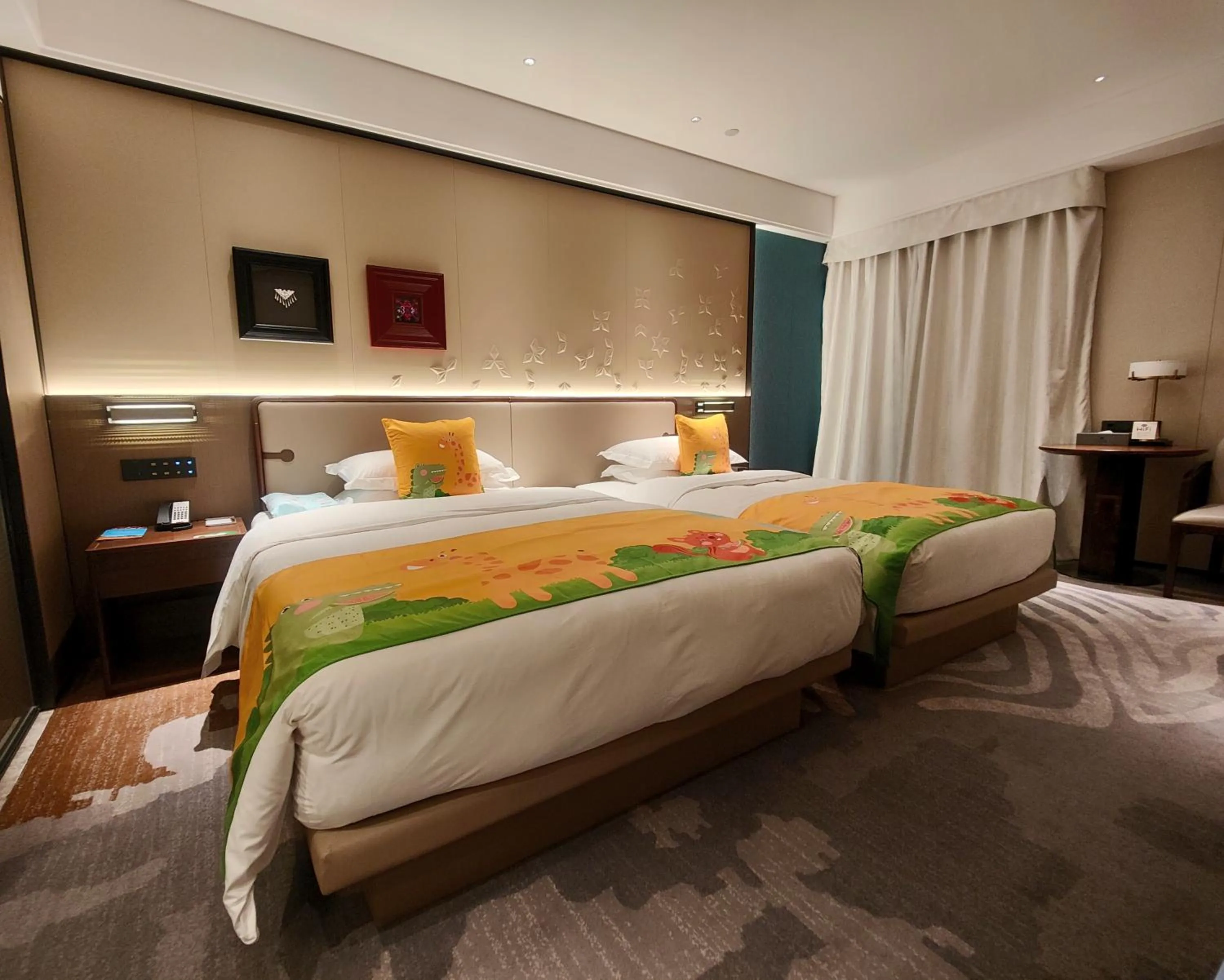 Bedroom, Bed in Beijing Guangxi Hotel