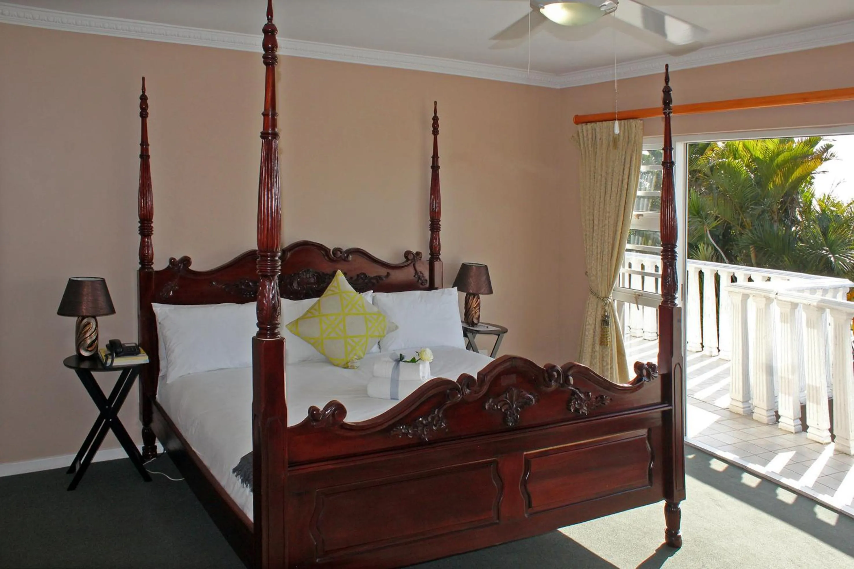 Bedroom, Bed in Durban Manor Guest House