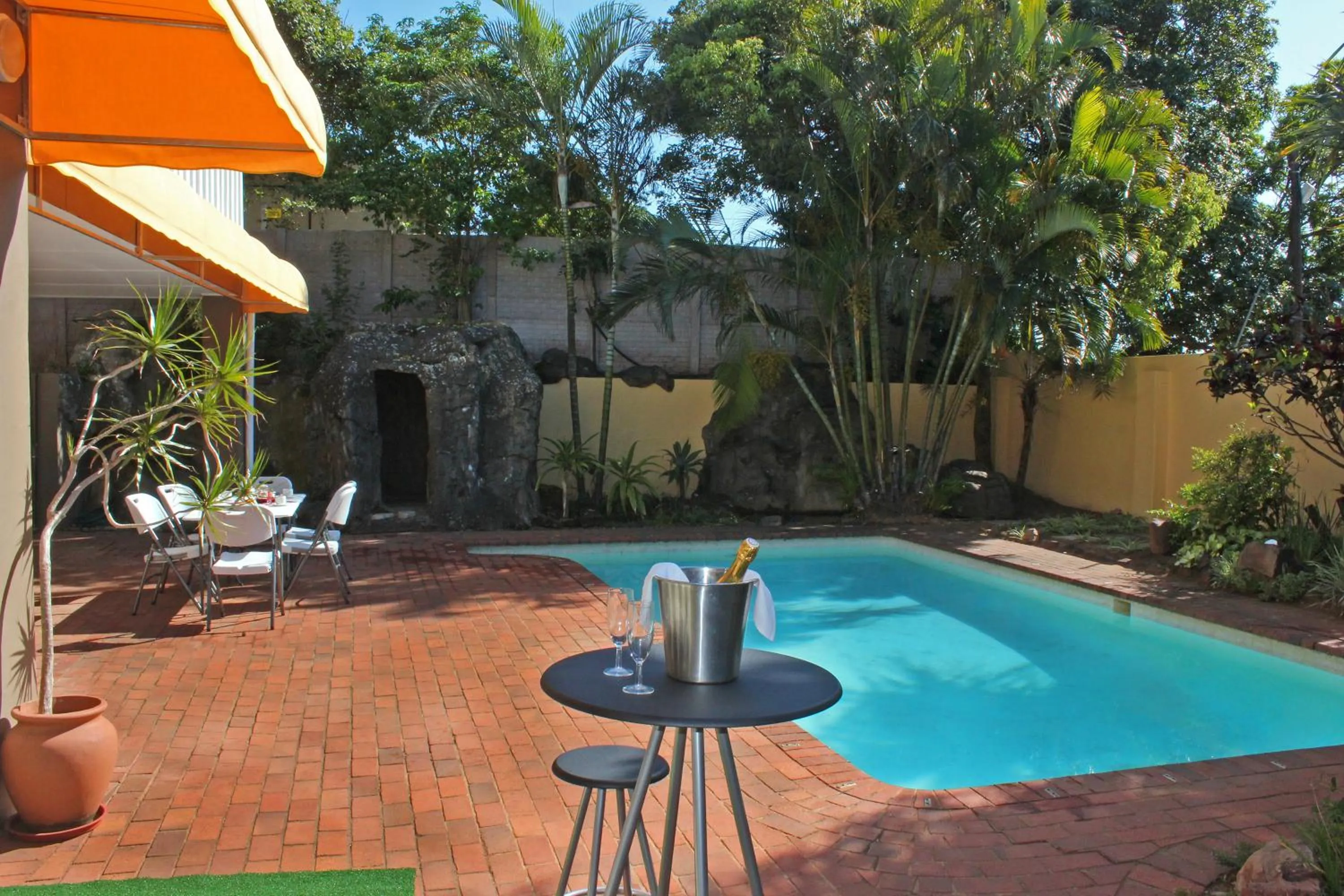 Swimming pool in Durban Manor Guest House