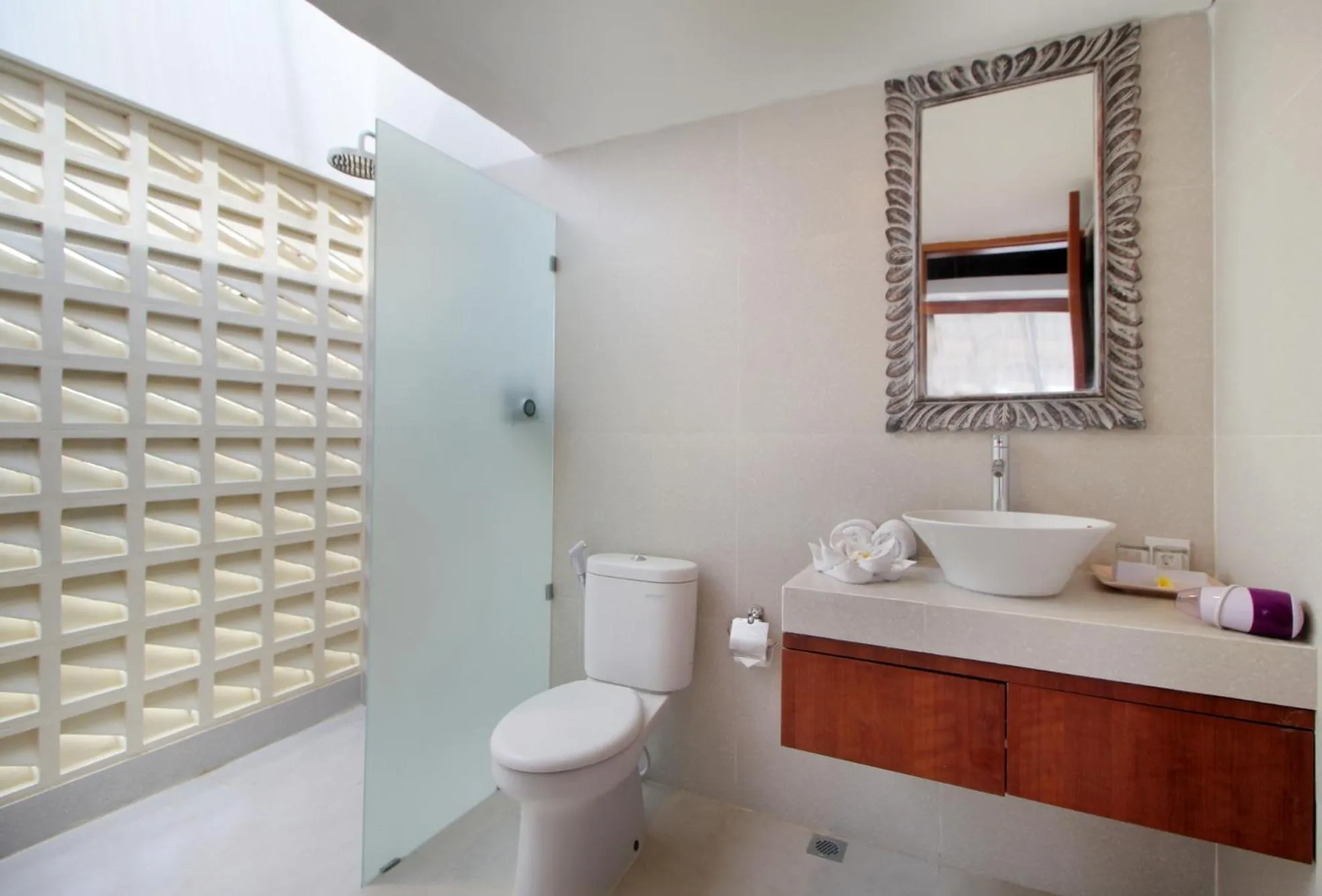 Bathroom in Sudha Villa Bali Anyelir
