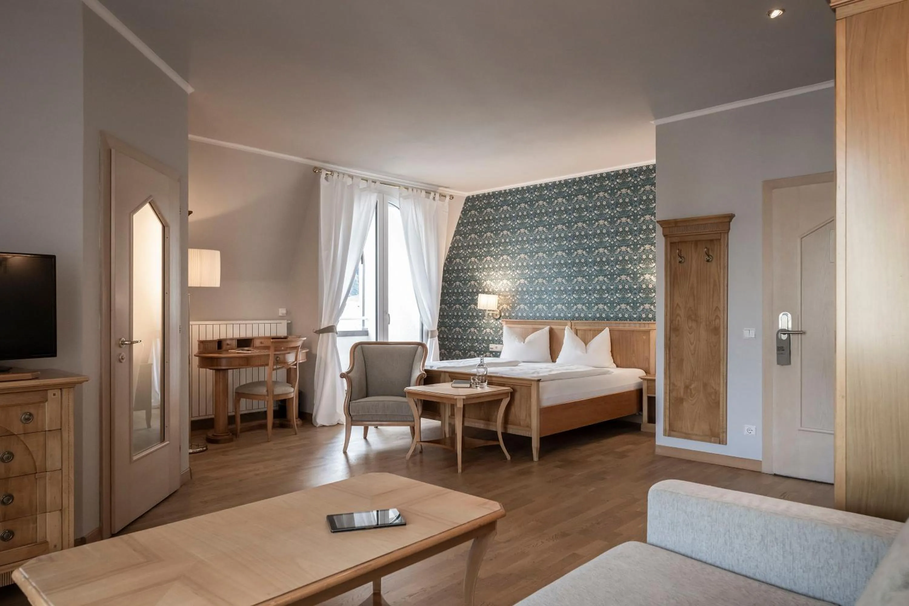 Photo of the whole room, Bed in Post Hotel - Tradition & Lifestyle Adults Only