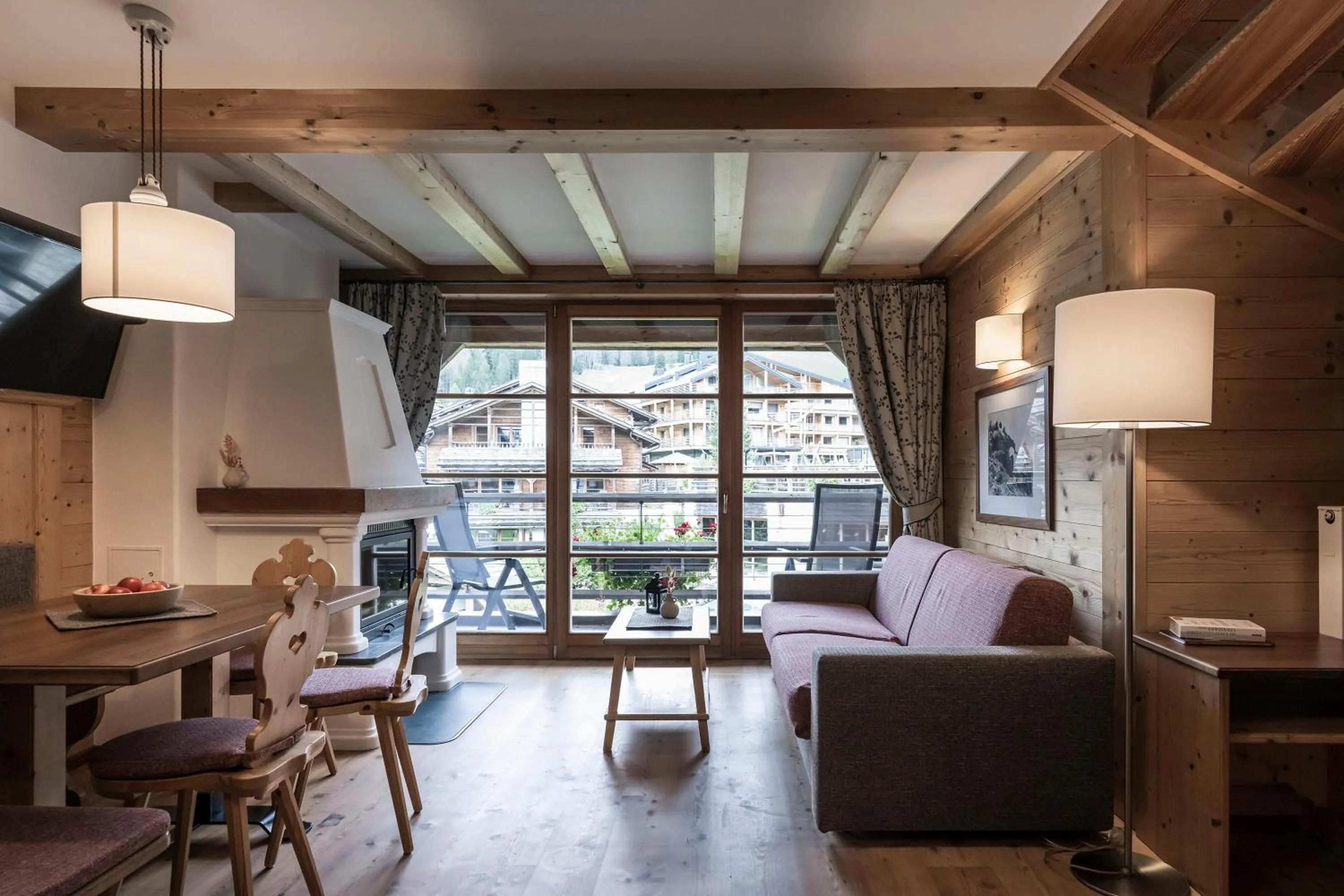 Living room in Post Alpina - Family Mountain Chalets