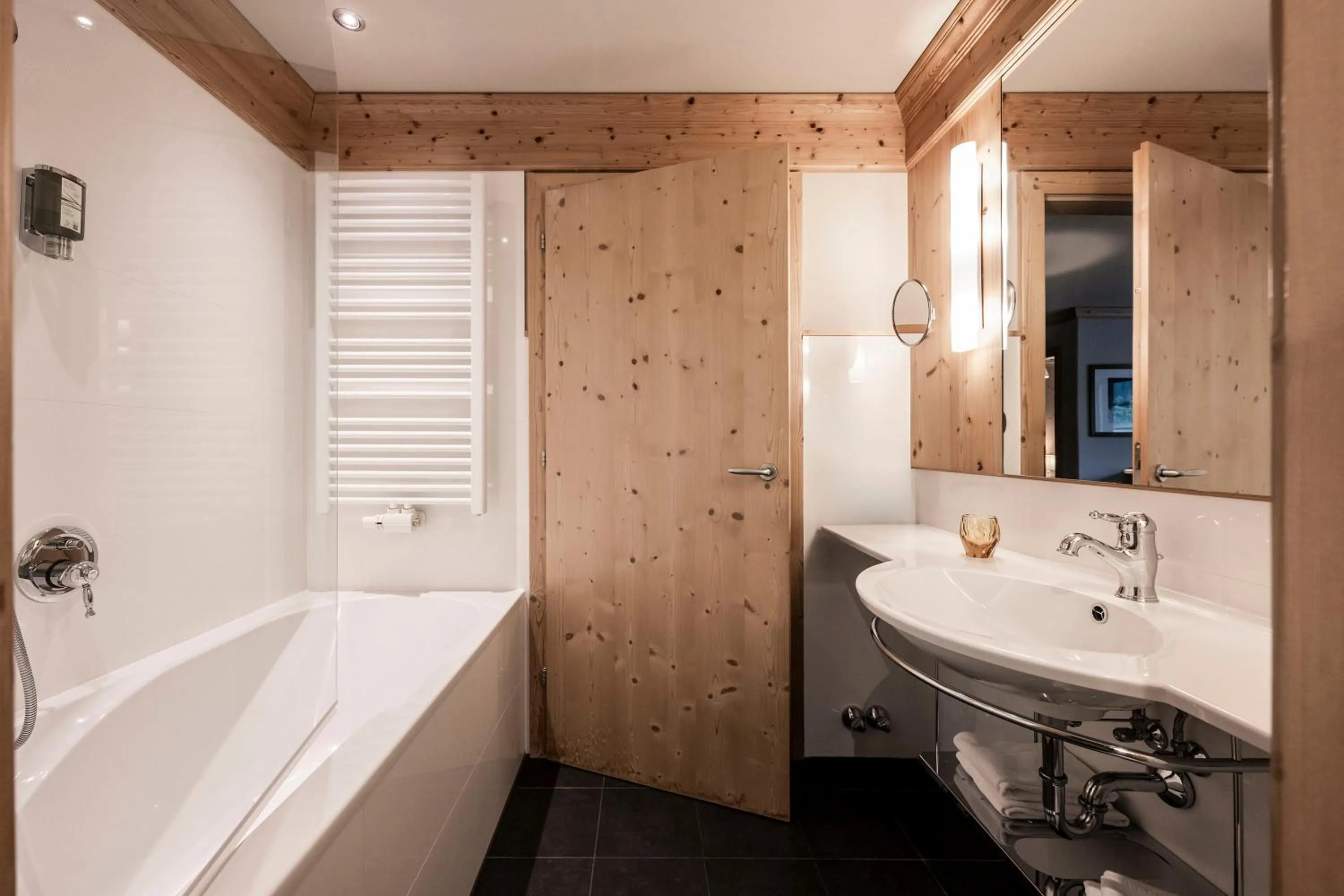 Bathroom in Post Alpina - Family Mountain Chalets