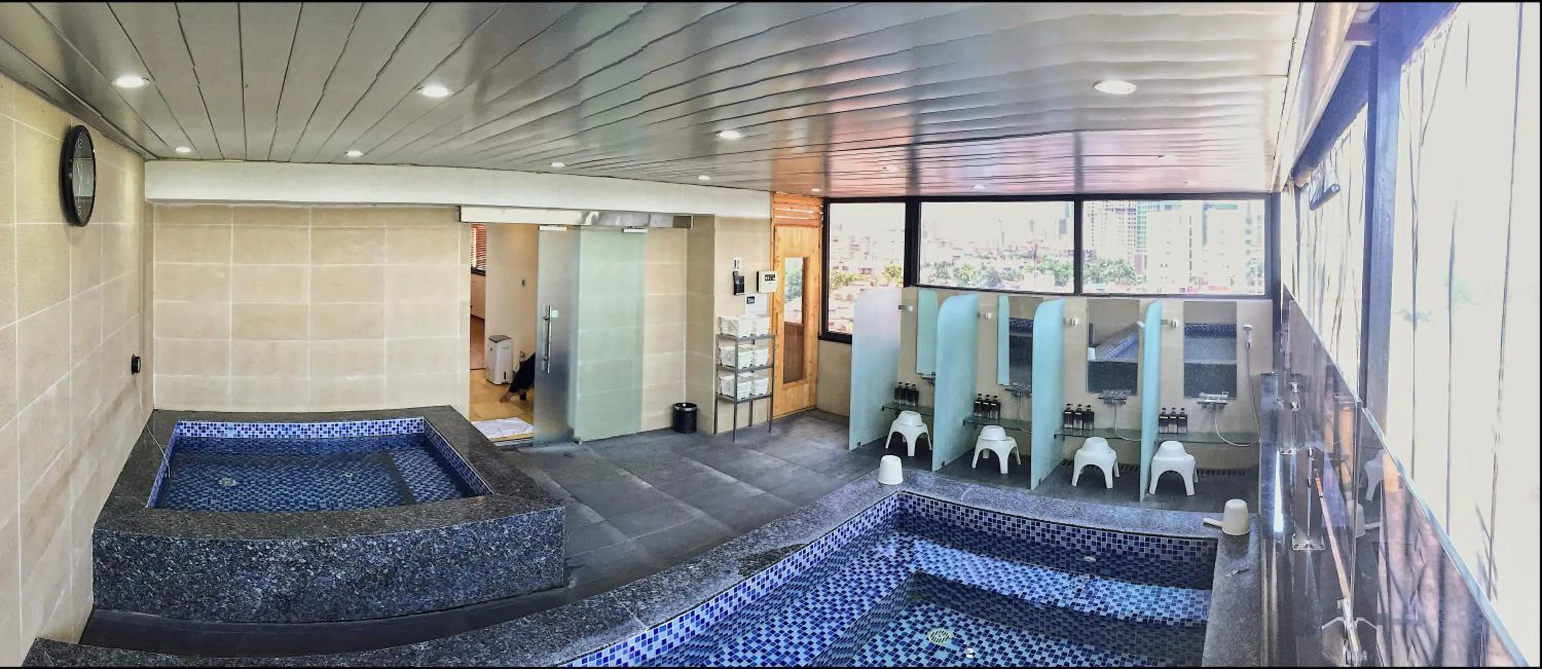 Property building in Sakura Hotel 3