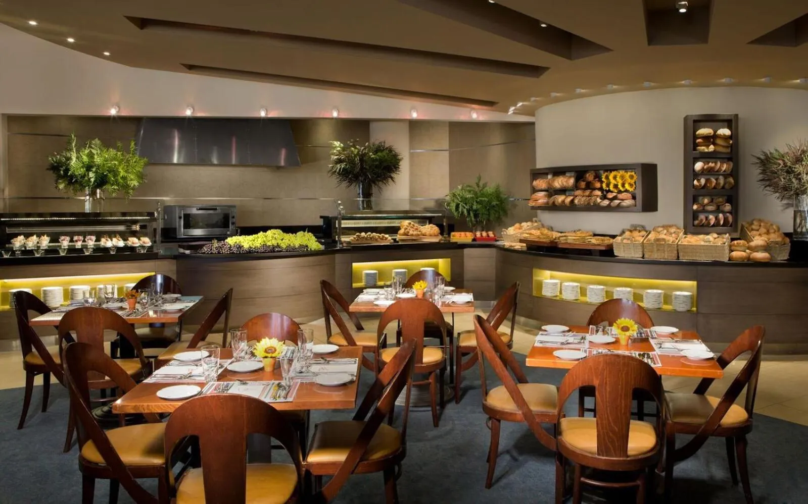 Breakfast in Dan Eilat Hotel