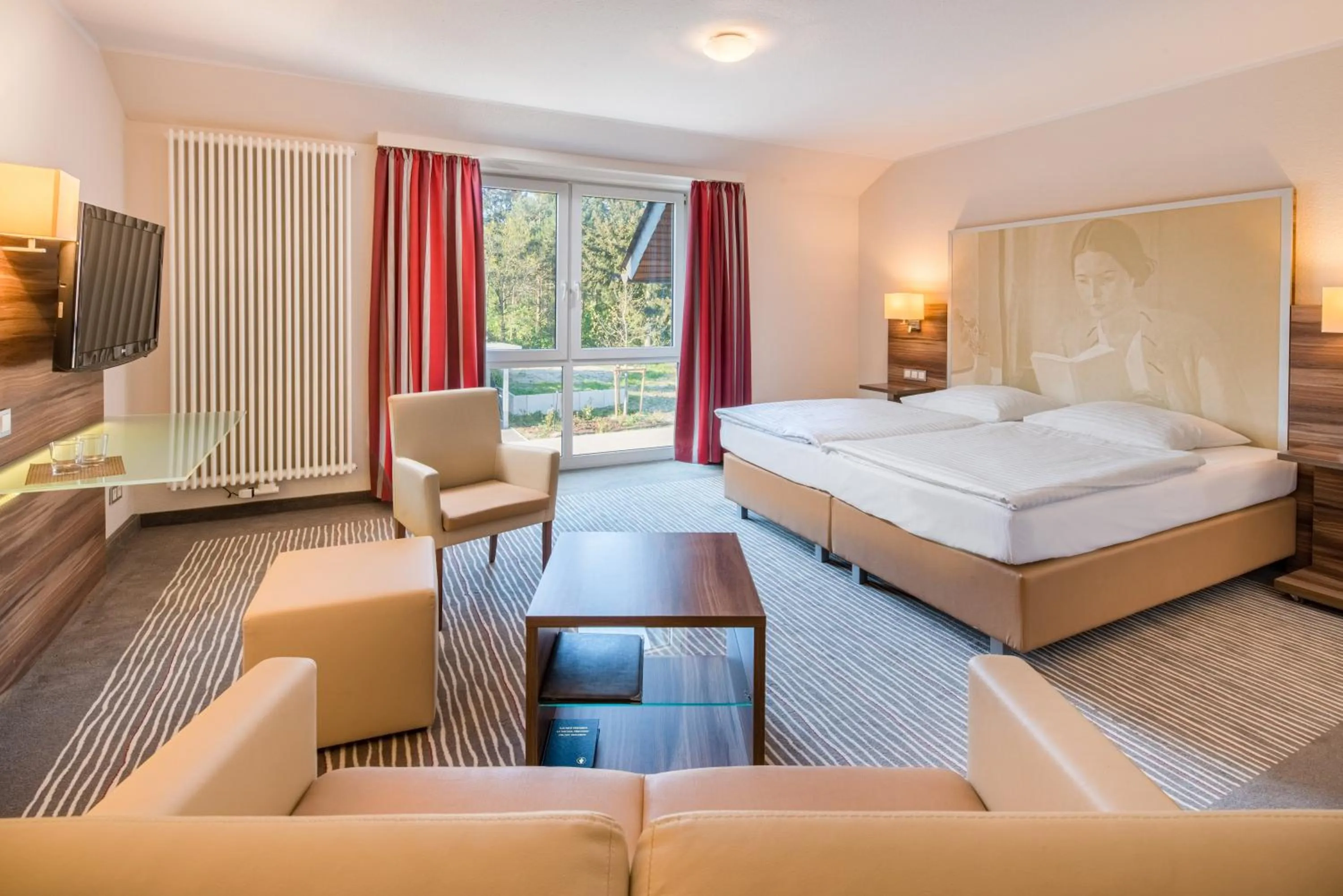 Photo of the whole room, Bed in Balland's Hotel & Restaurant