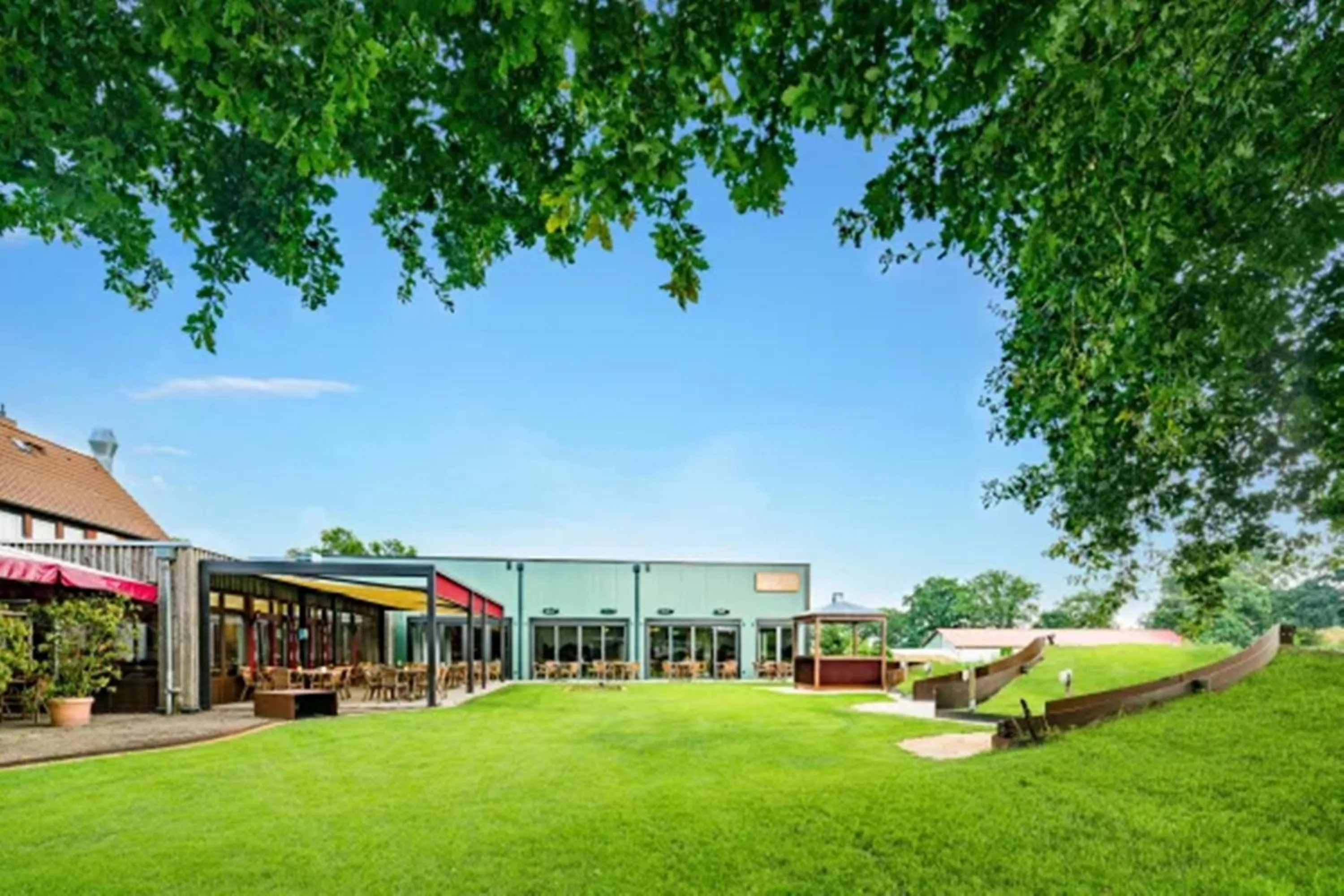 Garden in Balland's Hotel & Restaurant