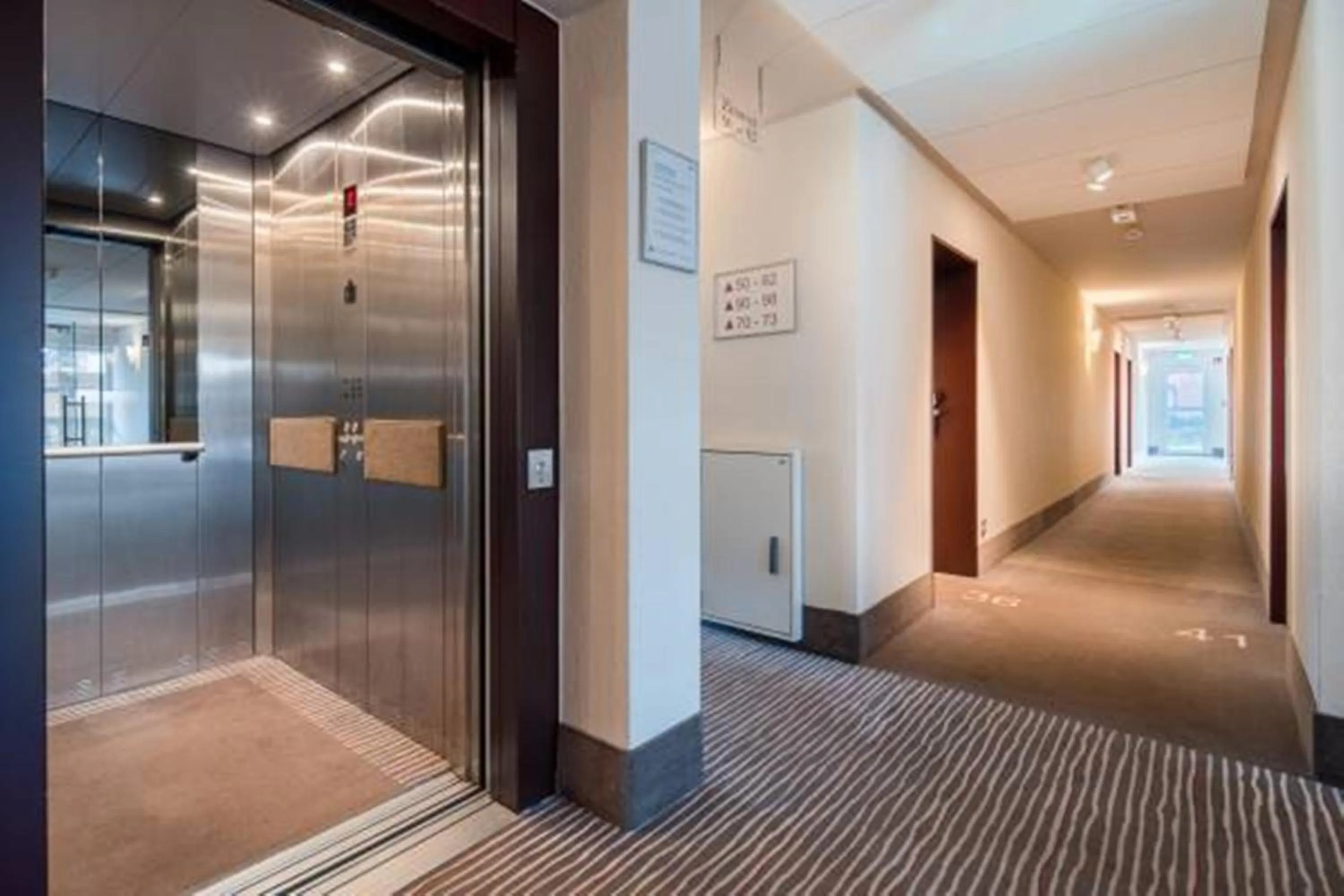 elevator in Balland's Hotel & Restaurant