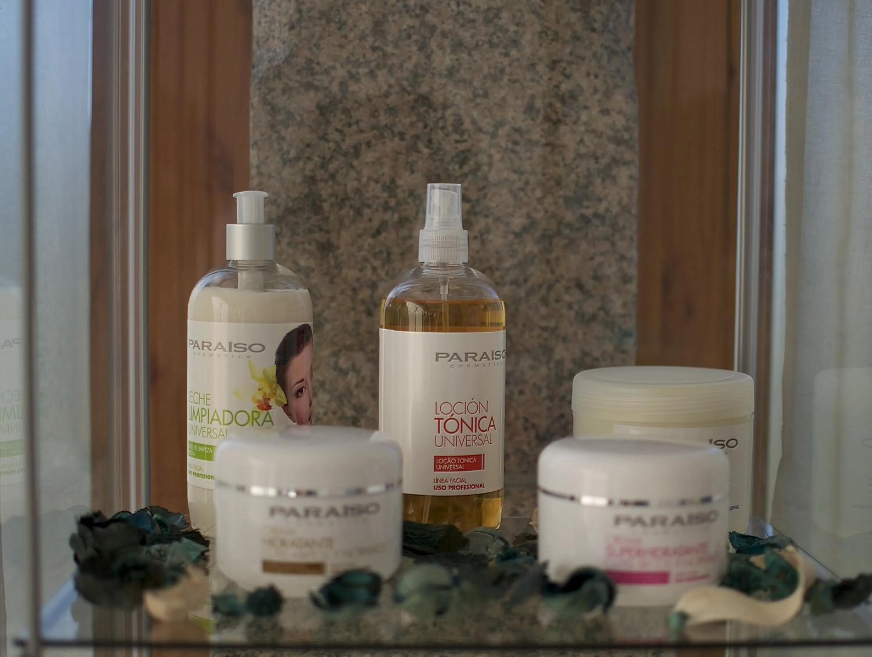 Decorative detail in Hotel & Apartamentos Cons da Garda