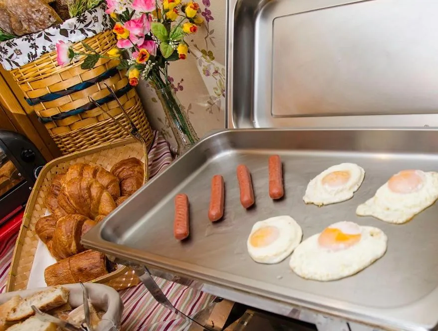 Buffet breakfast in Hotel & Apartamentos Cons da Garda