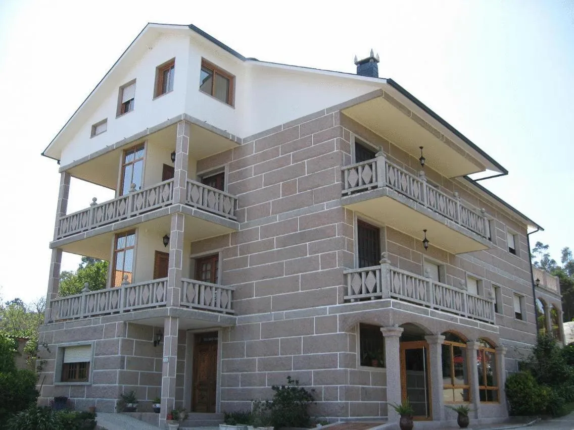 Facade/entrance in Hotel & Apartamentos Cons da Garda