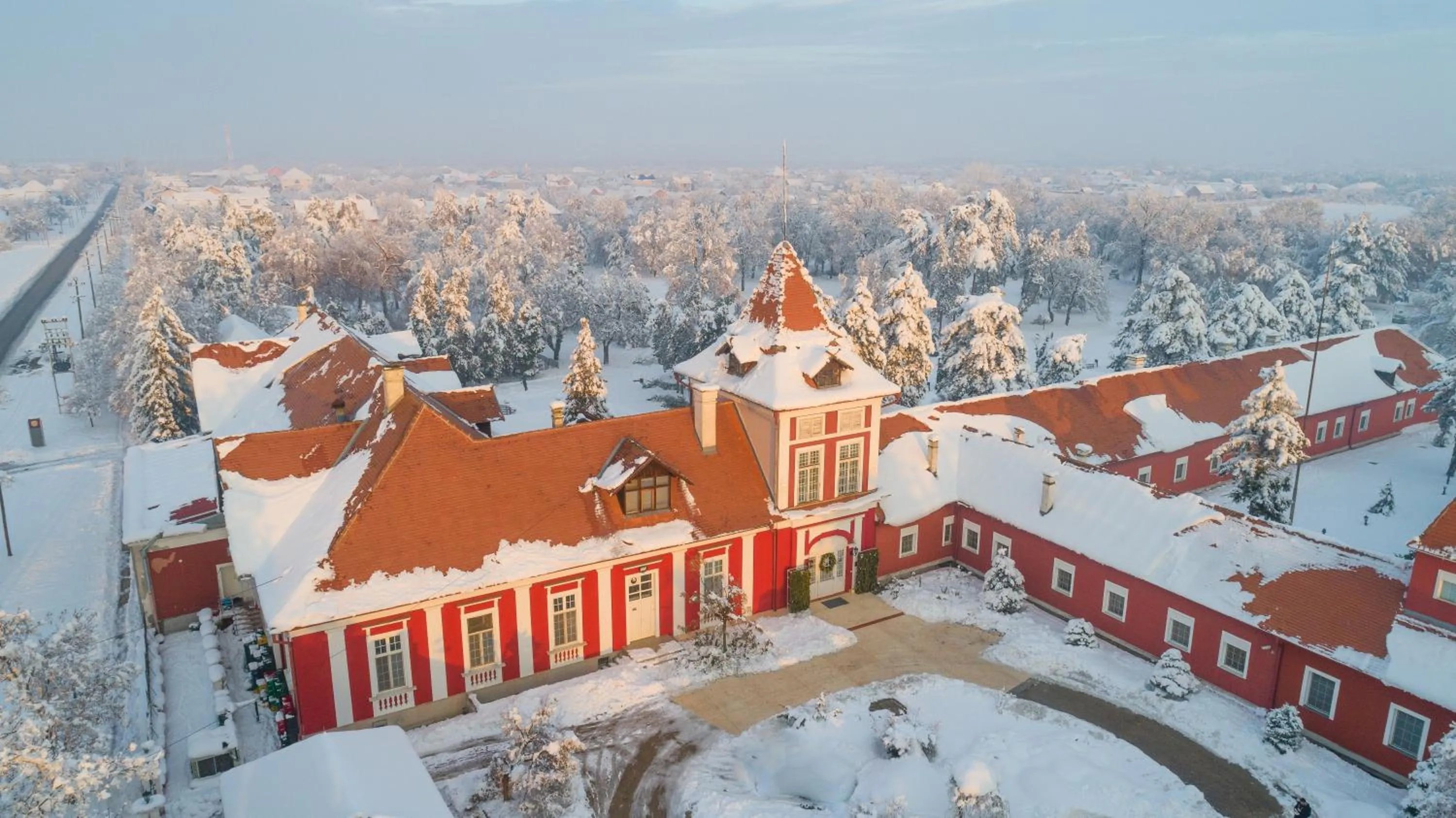 Property building in Kaštel Ečka