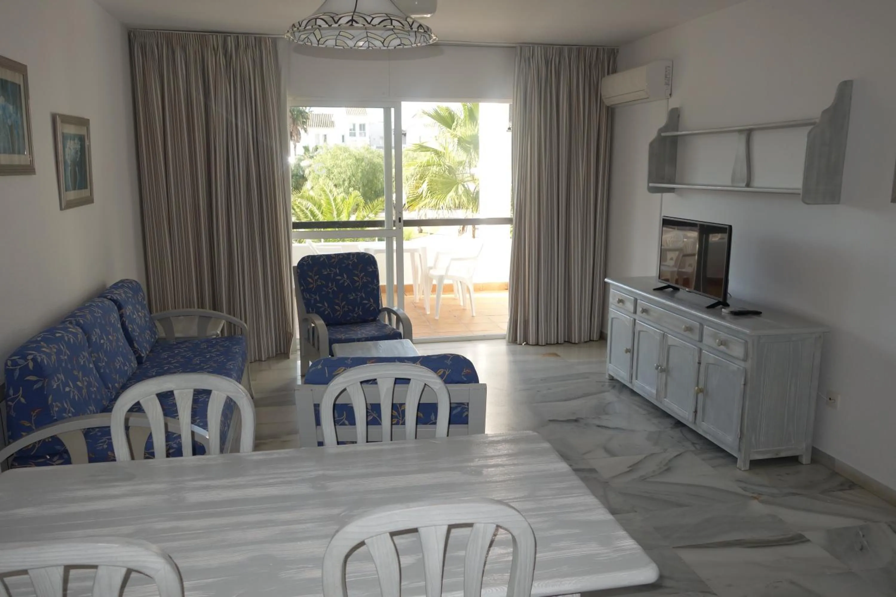 Living room in Apartamentos Golf Center