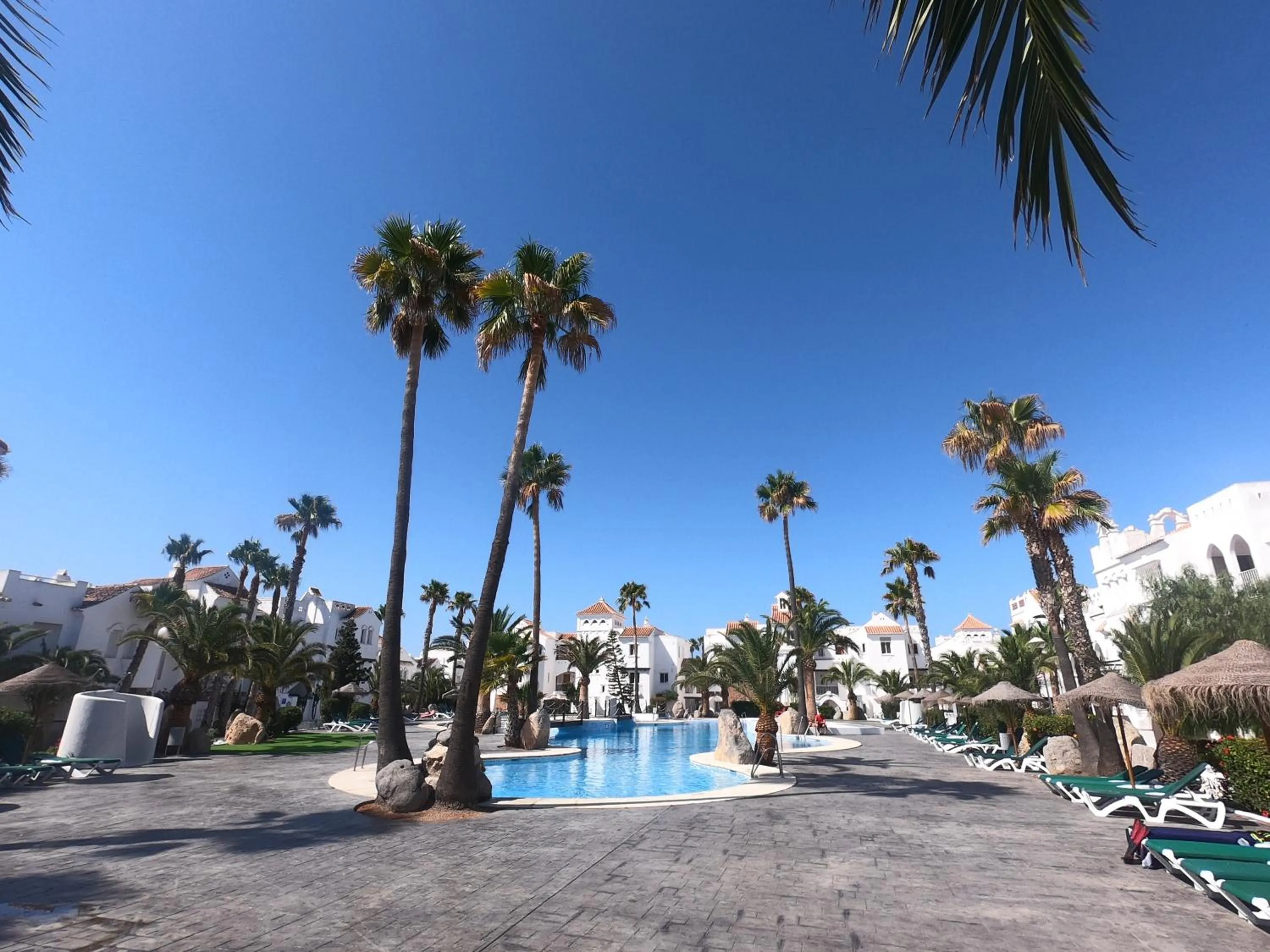 Swimming pool in Apartamentos Golf Center