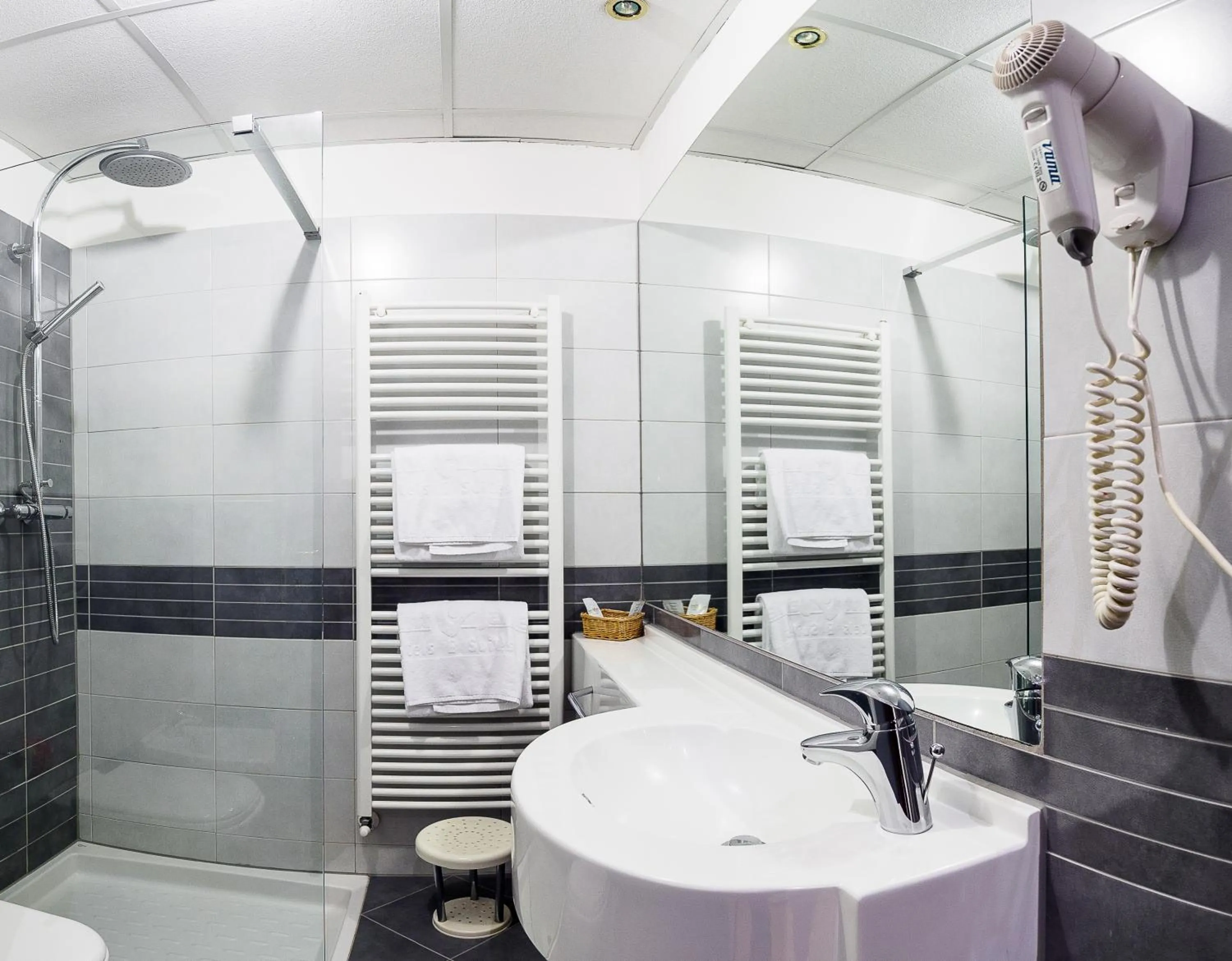 Bathroom in Cristallo Wellness Hotel