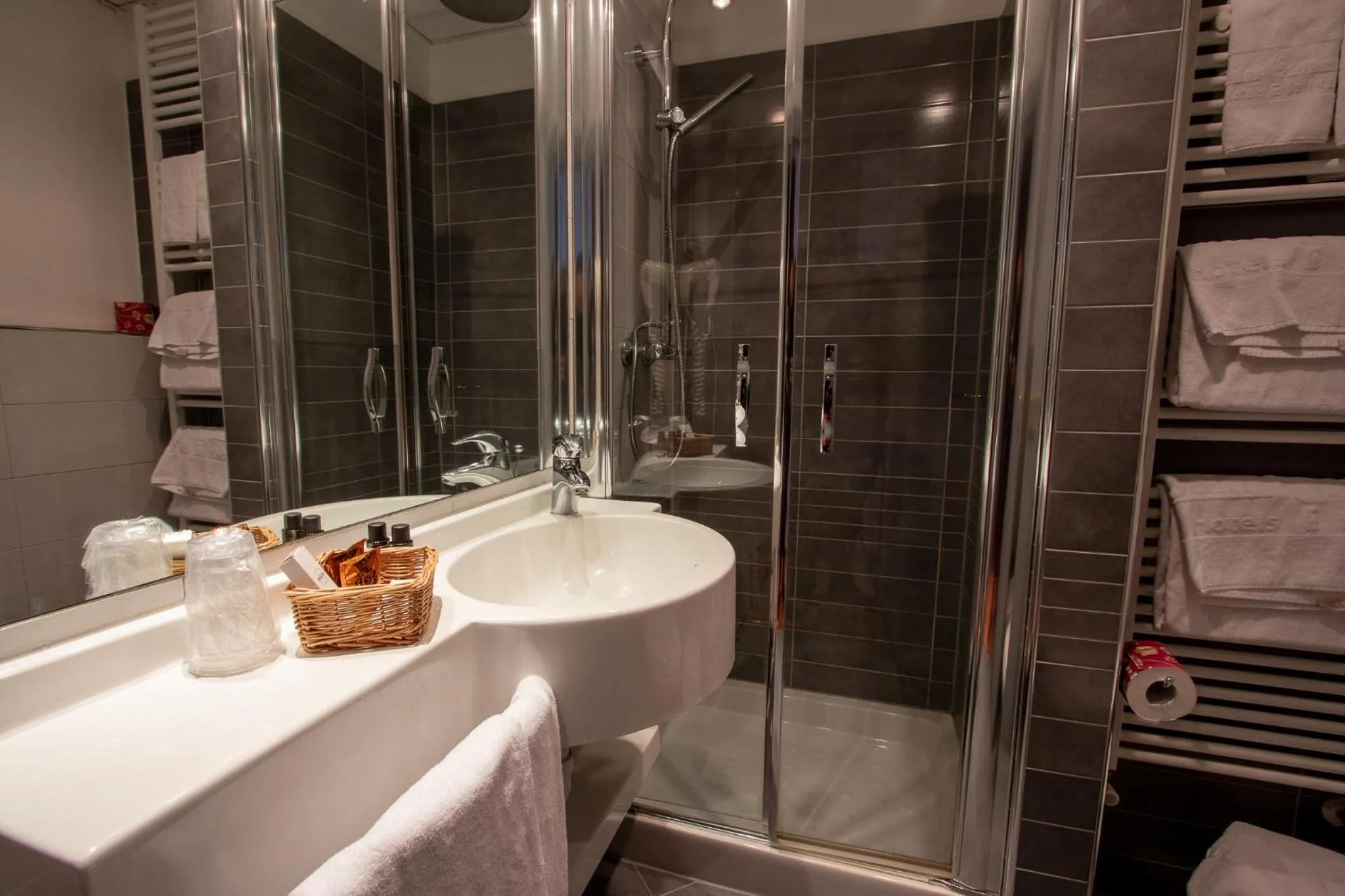 Shower in Cristallo Wellness Hotel