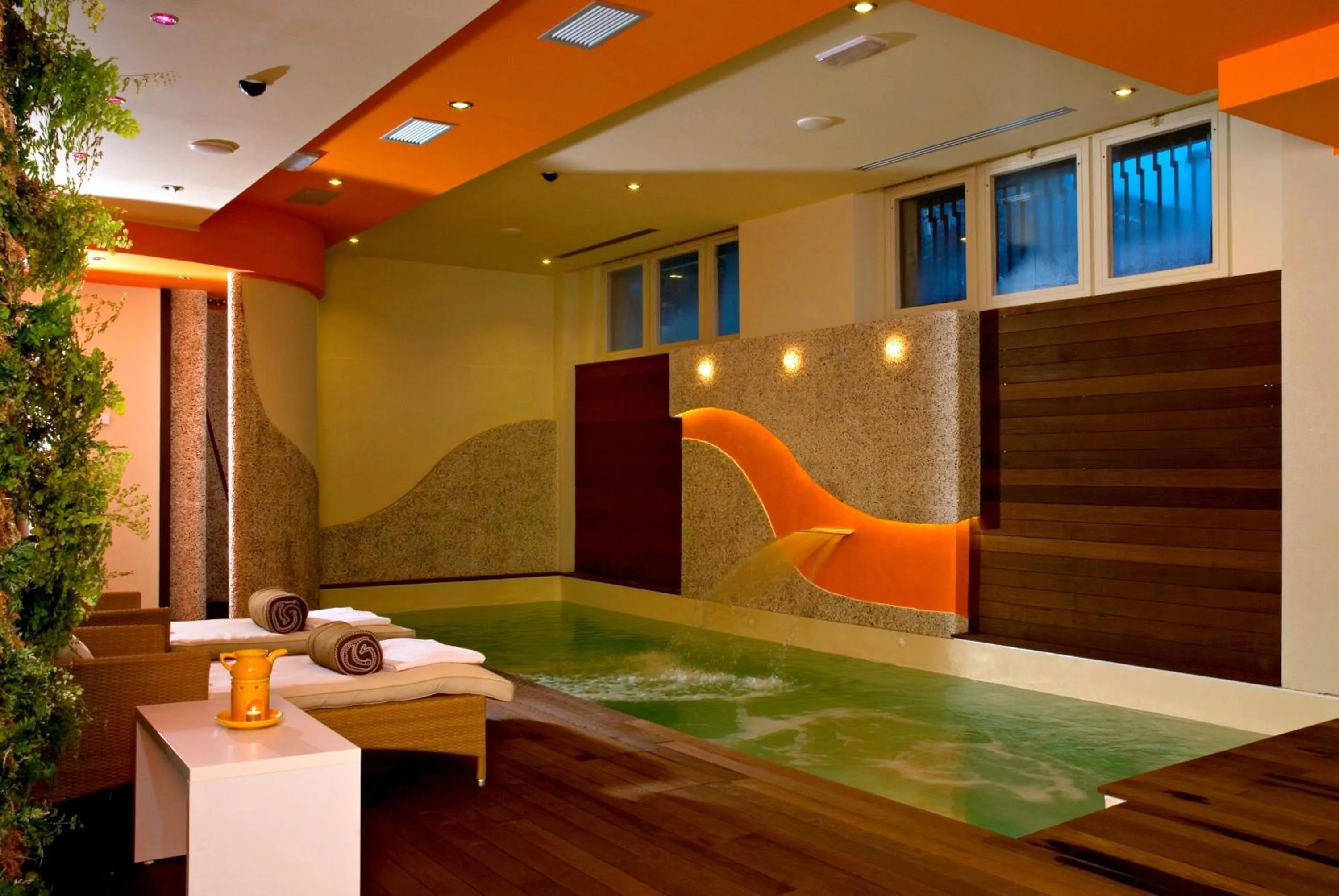 Swimming pool in Cristallo Wellness Hotel