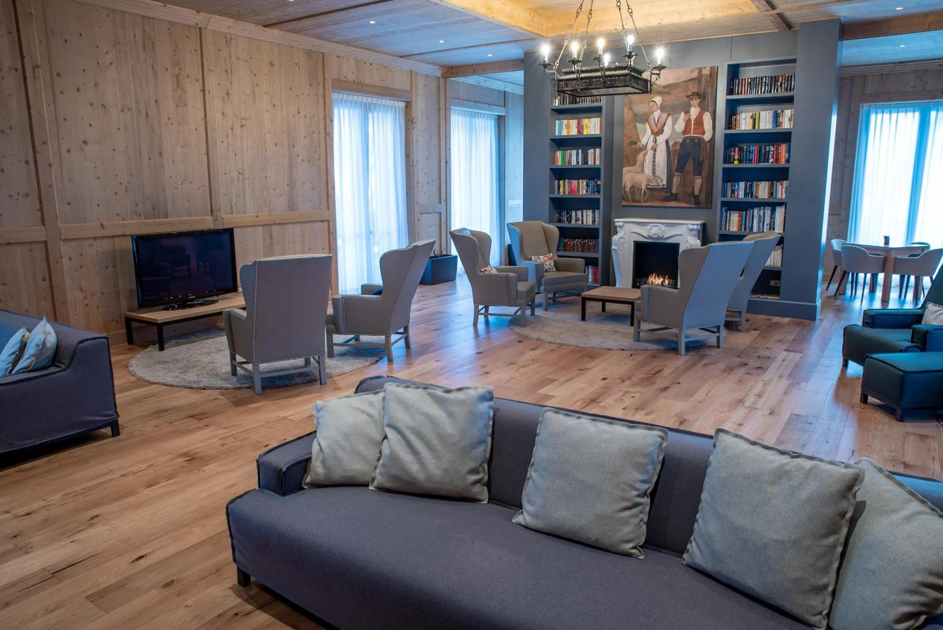 Library in Cristallo Wellness Hotel