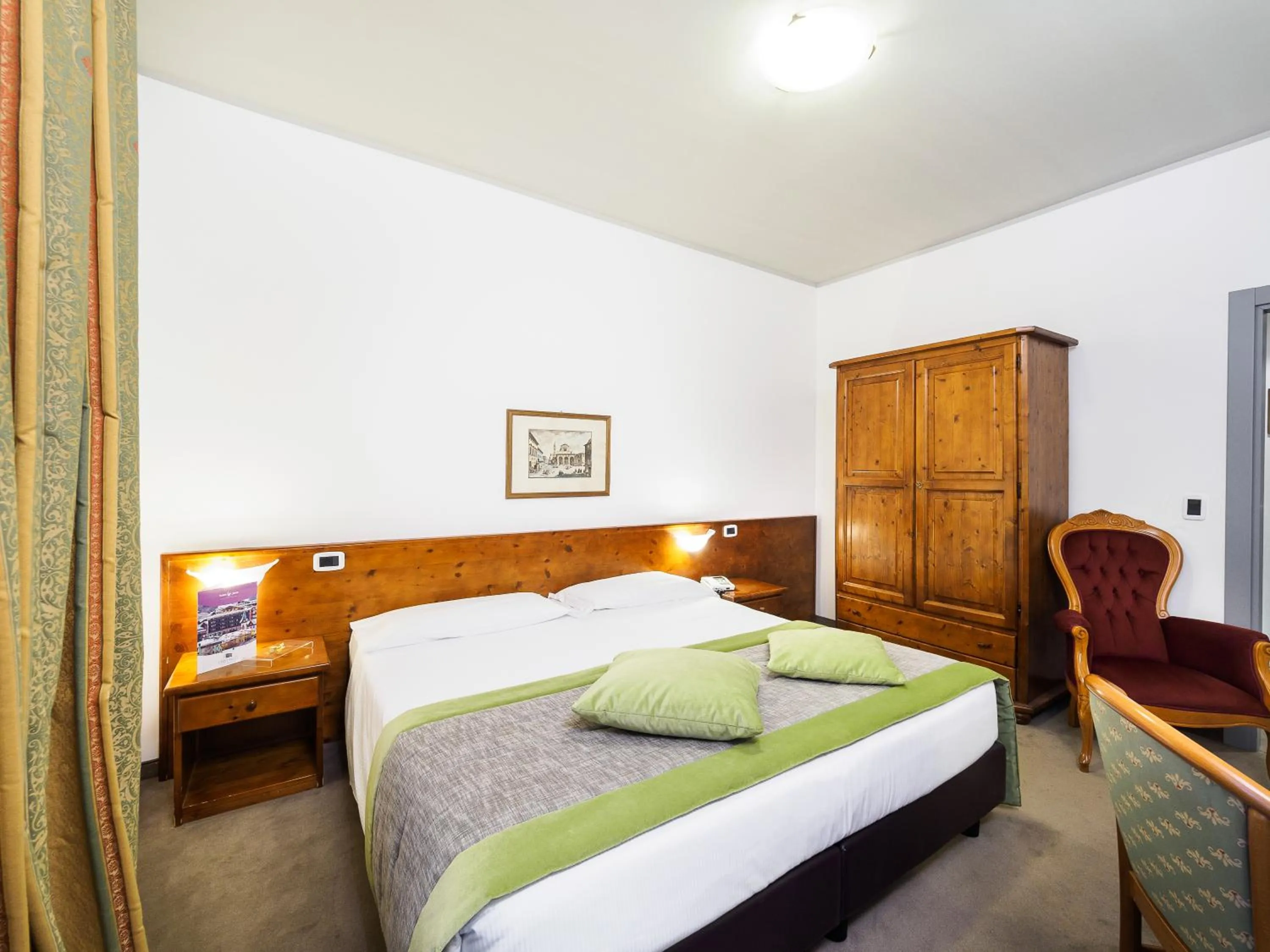 Bedroom, Bed in Cristallo Wellness Hotel