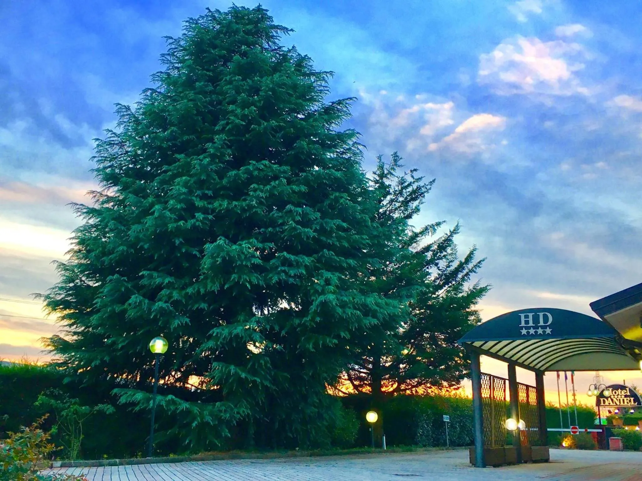 Facade/entrance in Hotel Daniel