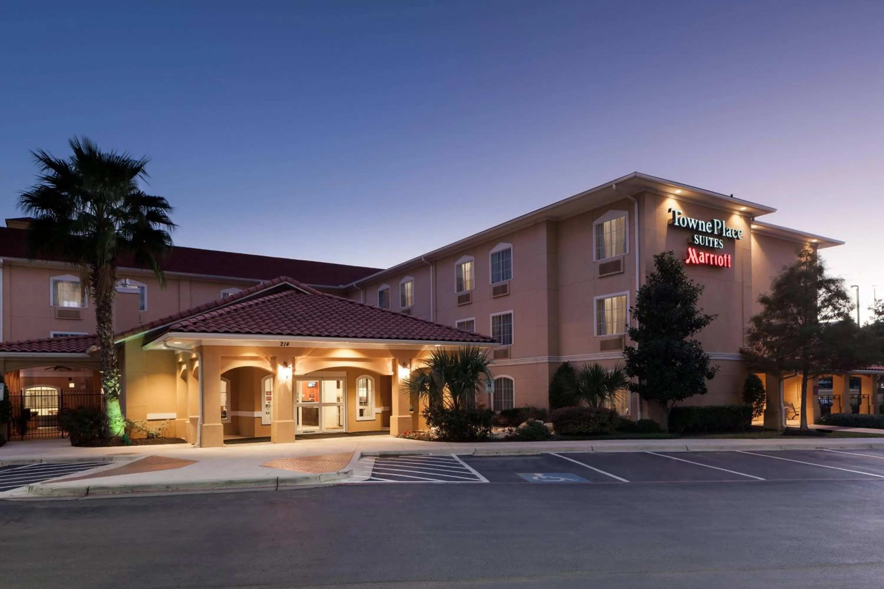 Property building in TownePlace Suites by Marriott San Antonio Airport