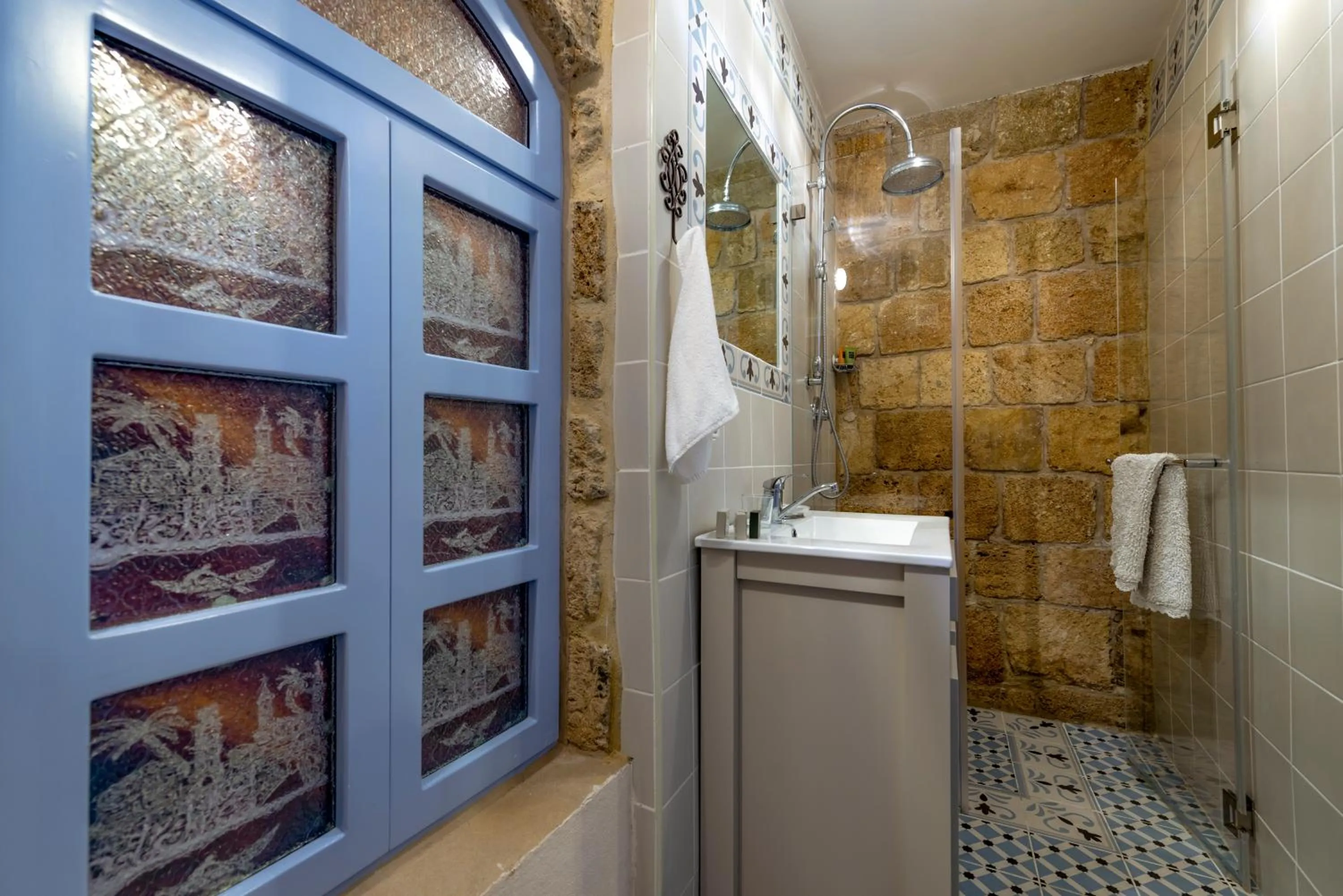 Shower in Arabesque Arts & Residency