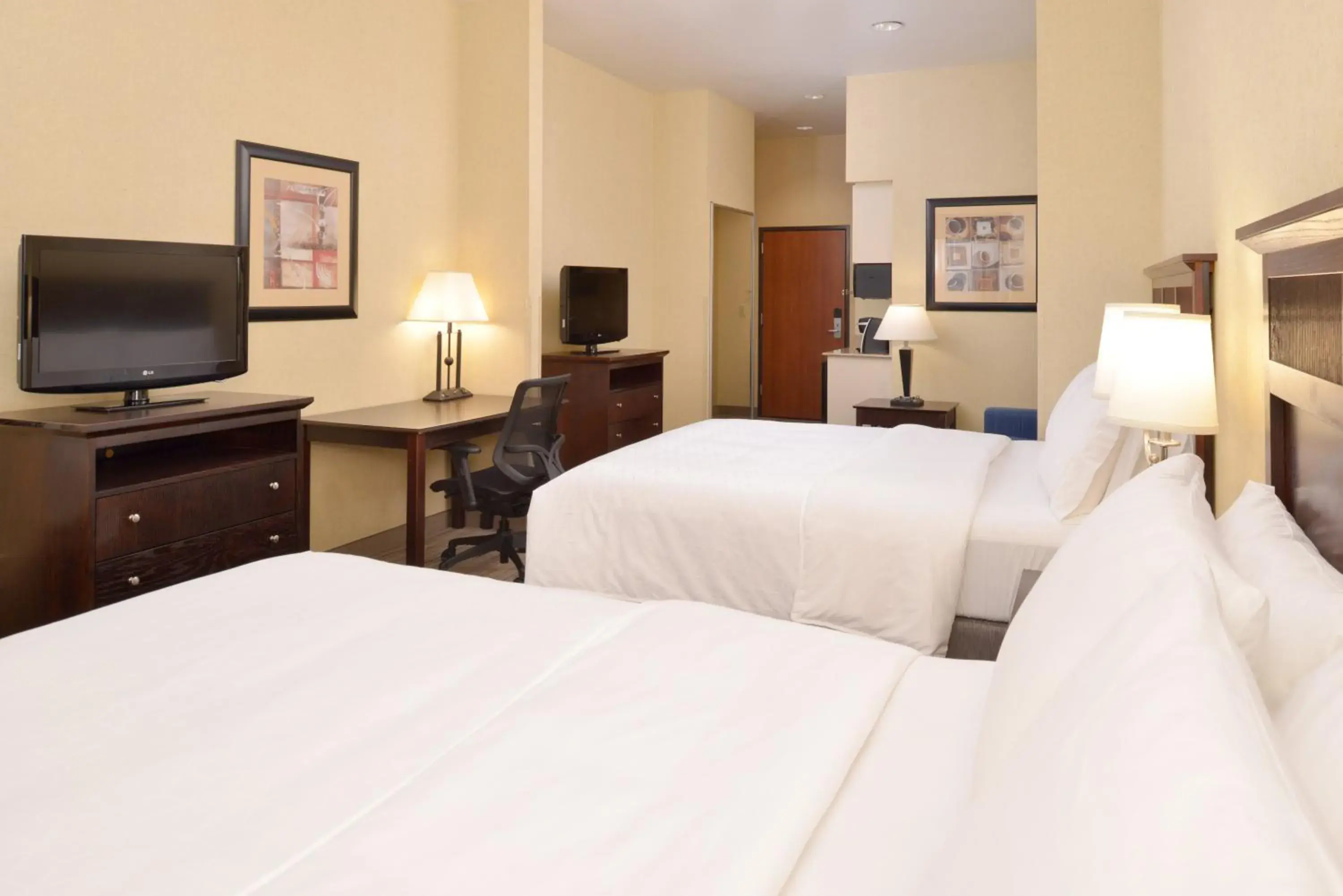 Queen Suite in Holiday Inn Express & Suites Nampa - Idaho Center by IHG Queen Suite in Holiday Inn Express & Suites Nampa - Idaho Center by IHG