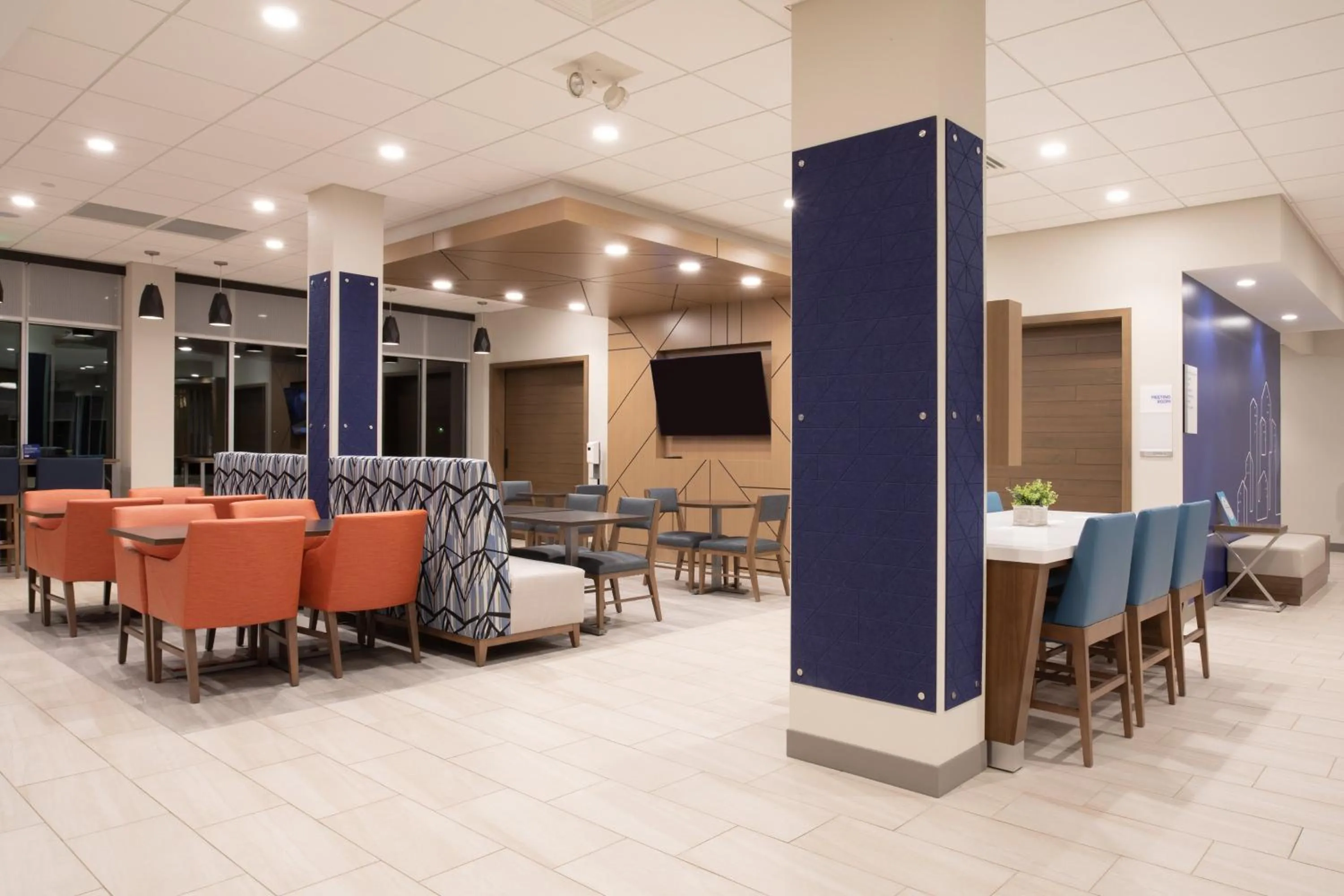 Property building in Holiday Inn Express & Suites Nampa - Idaho Center by IHG