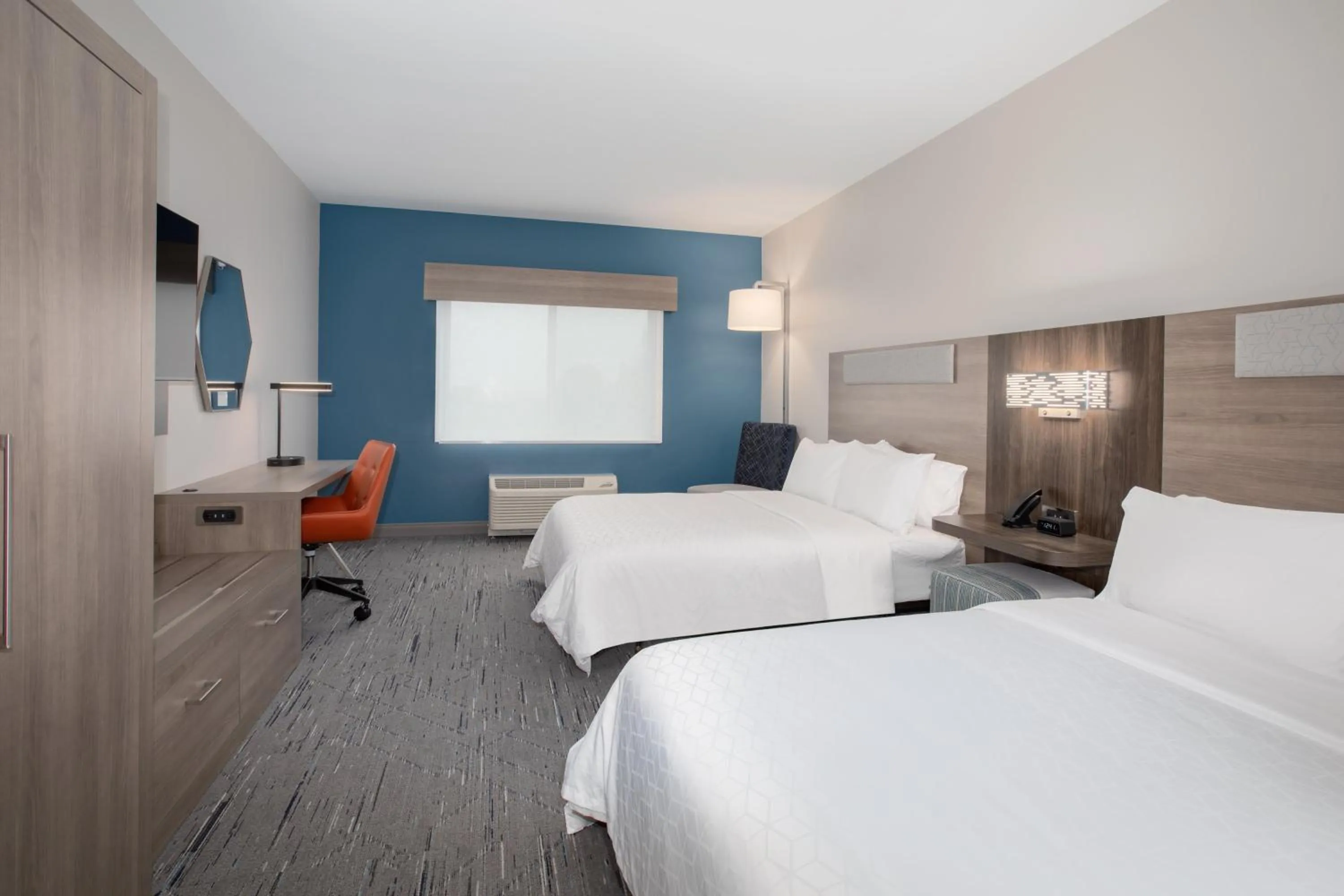 Photo of the whole room, Bed in Holiday Inn Express & Suites Nampa - Idaho Center by IHG