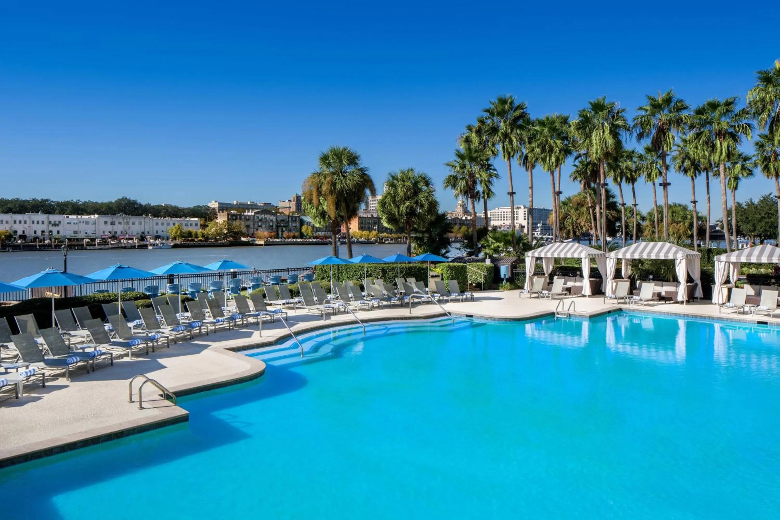 Swimming pool in The Westin Savannah Harbor Golf Resort & Spa